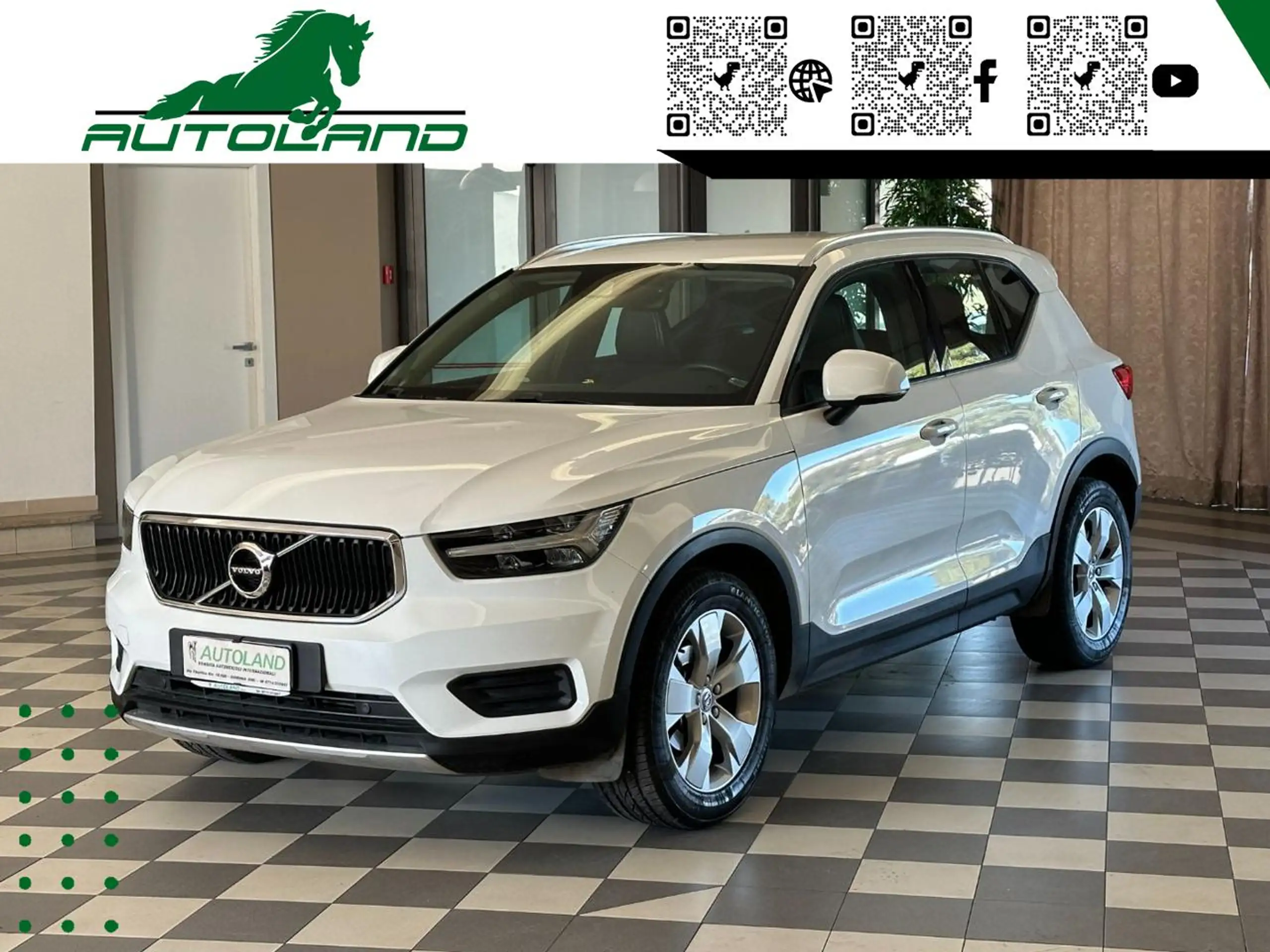 Volvo - XC40