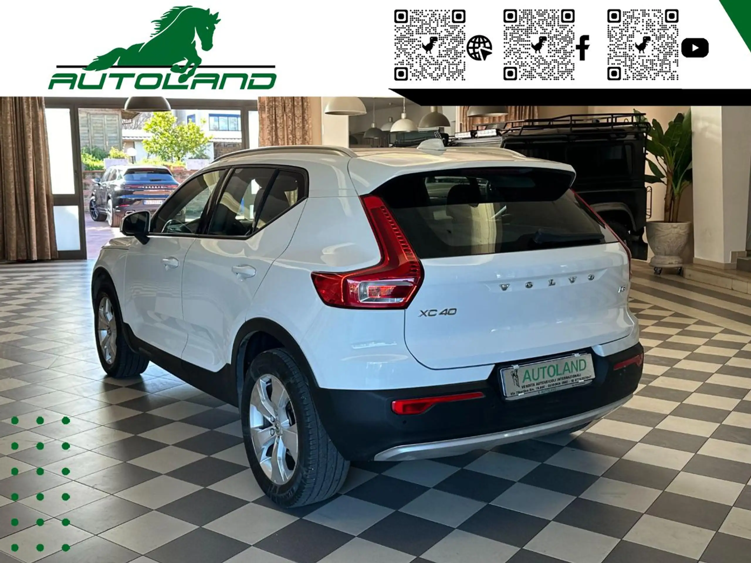 Volvo - XC40