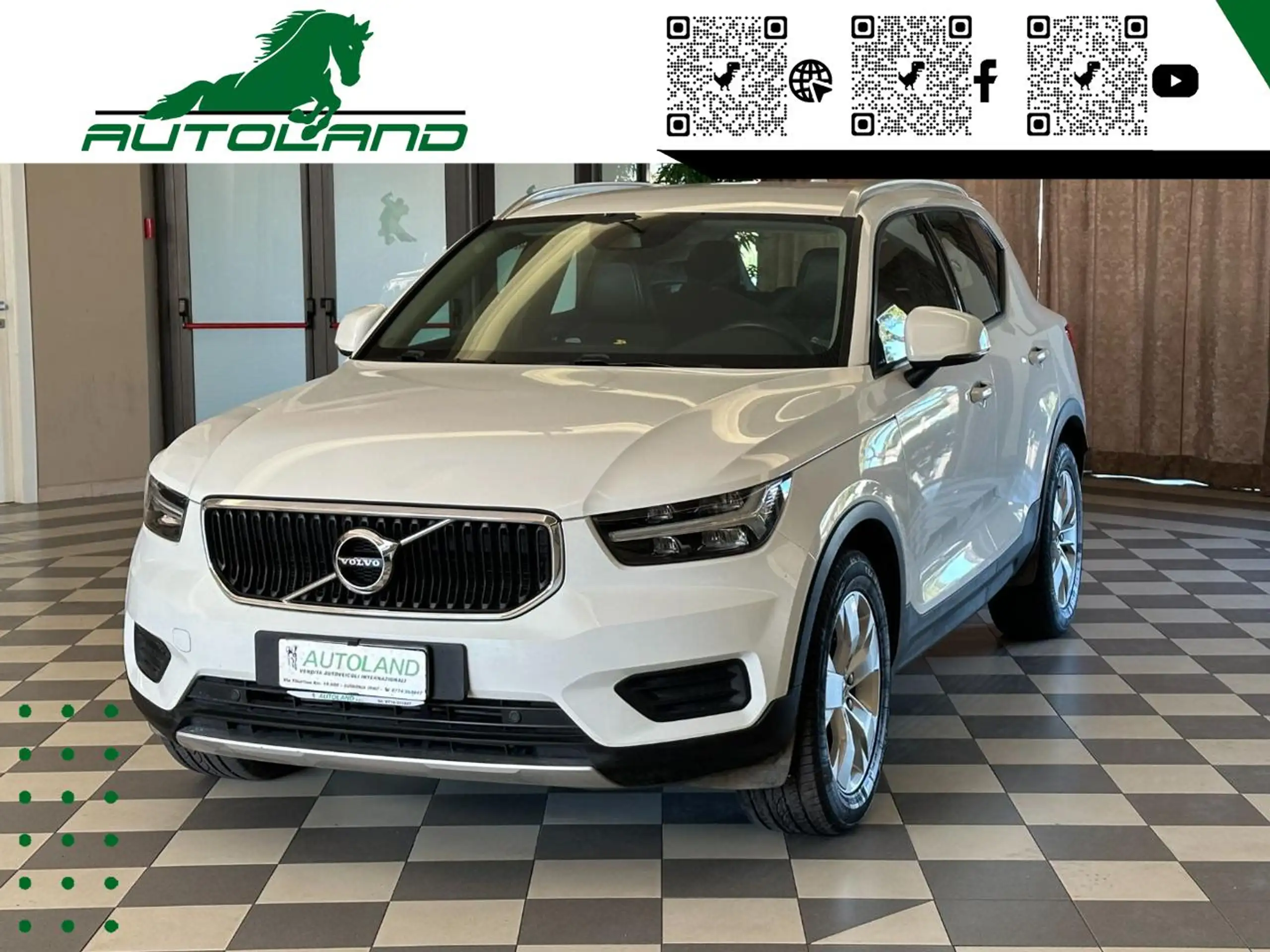 Volvo - XC40