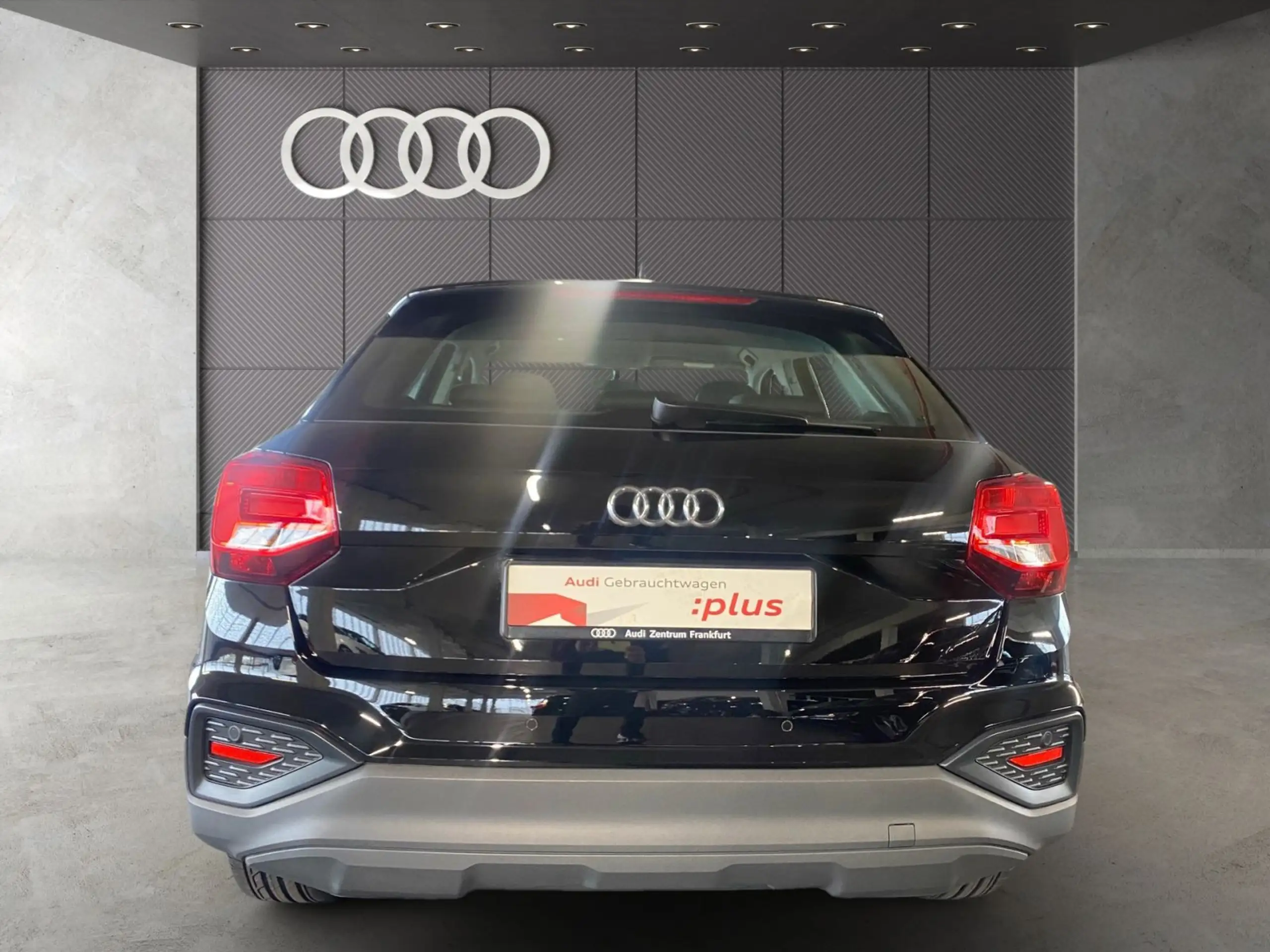 Audi - Q2