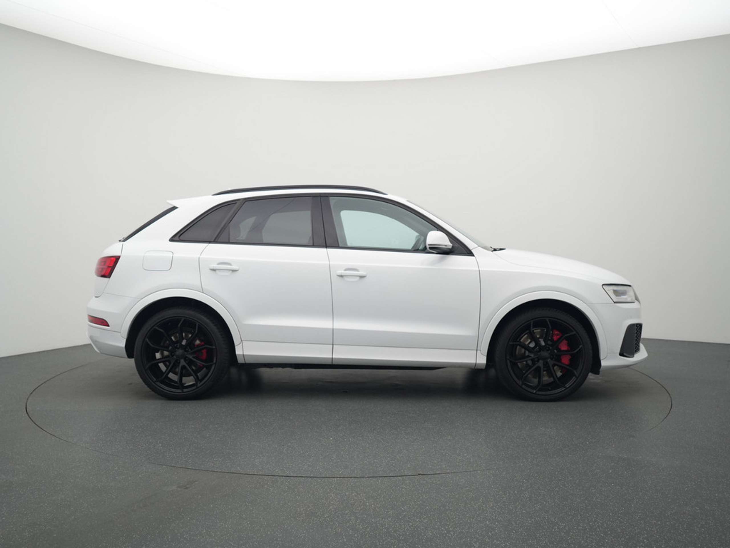 Audi - RS Q3