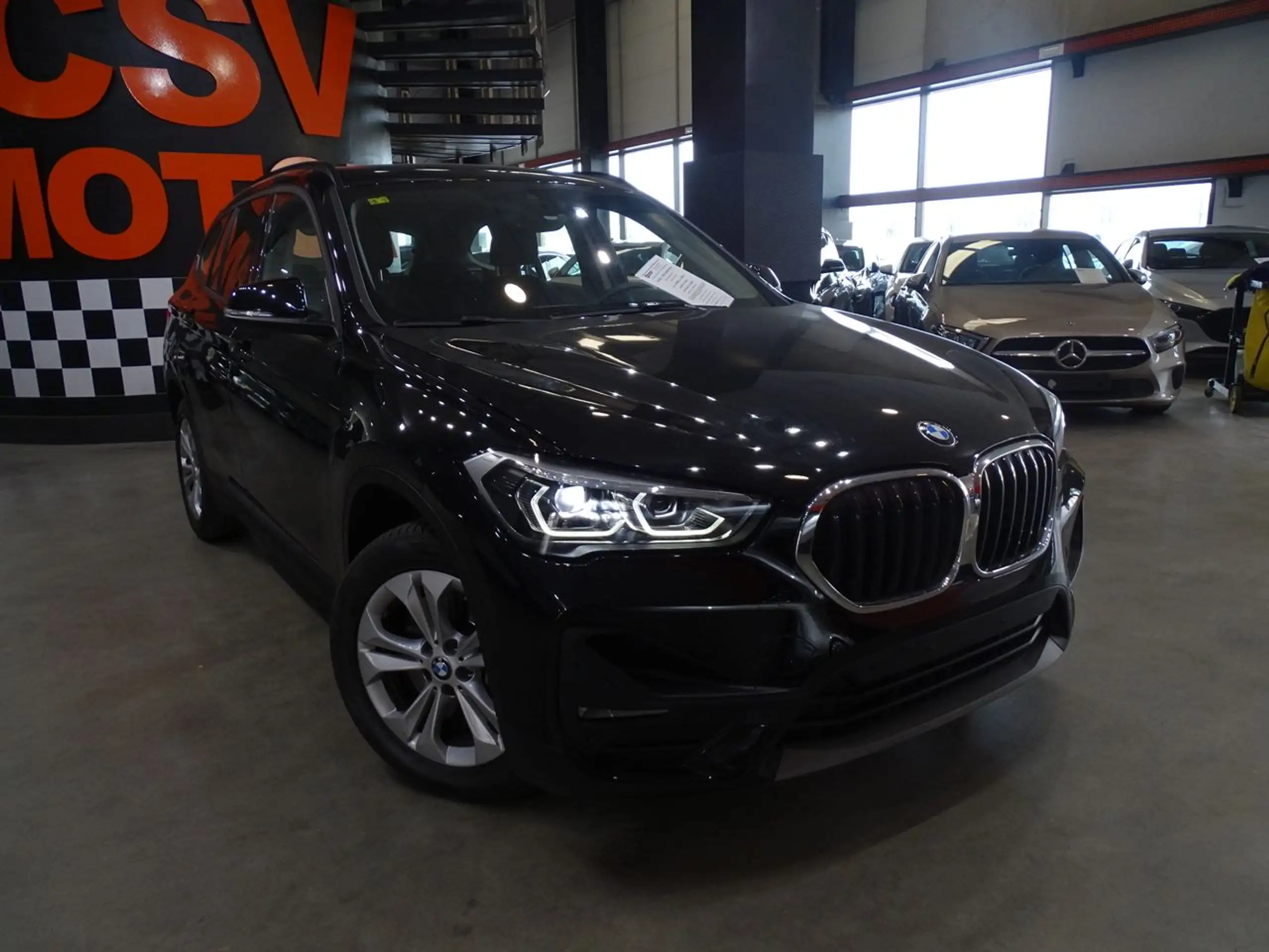 BMW - X1