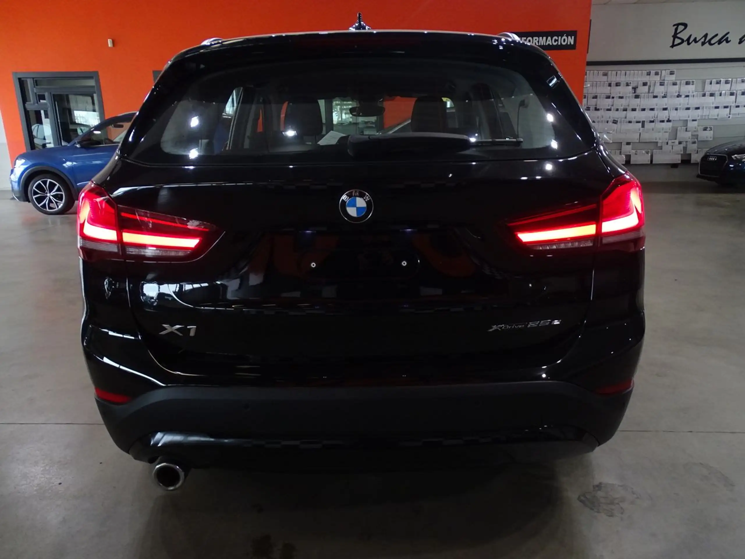 BMW - X1