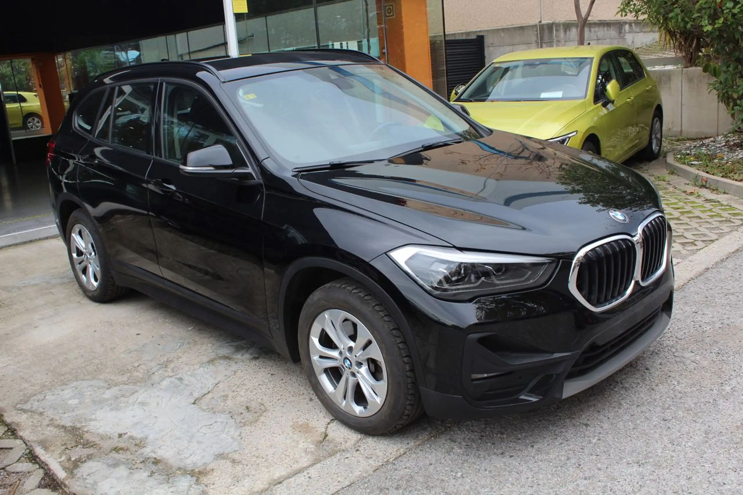 BMW - X1