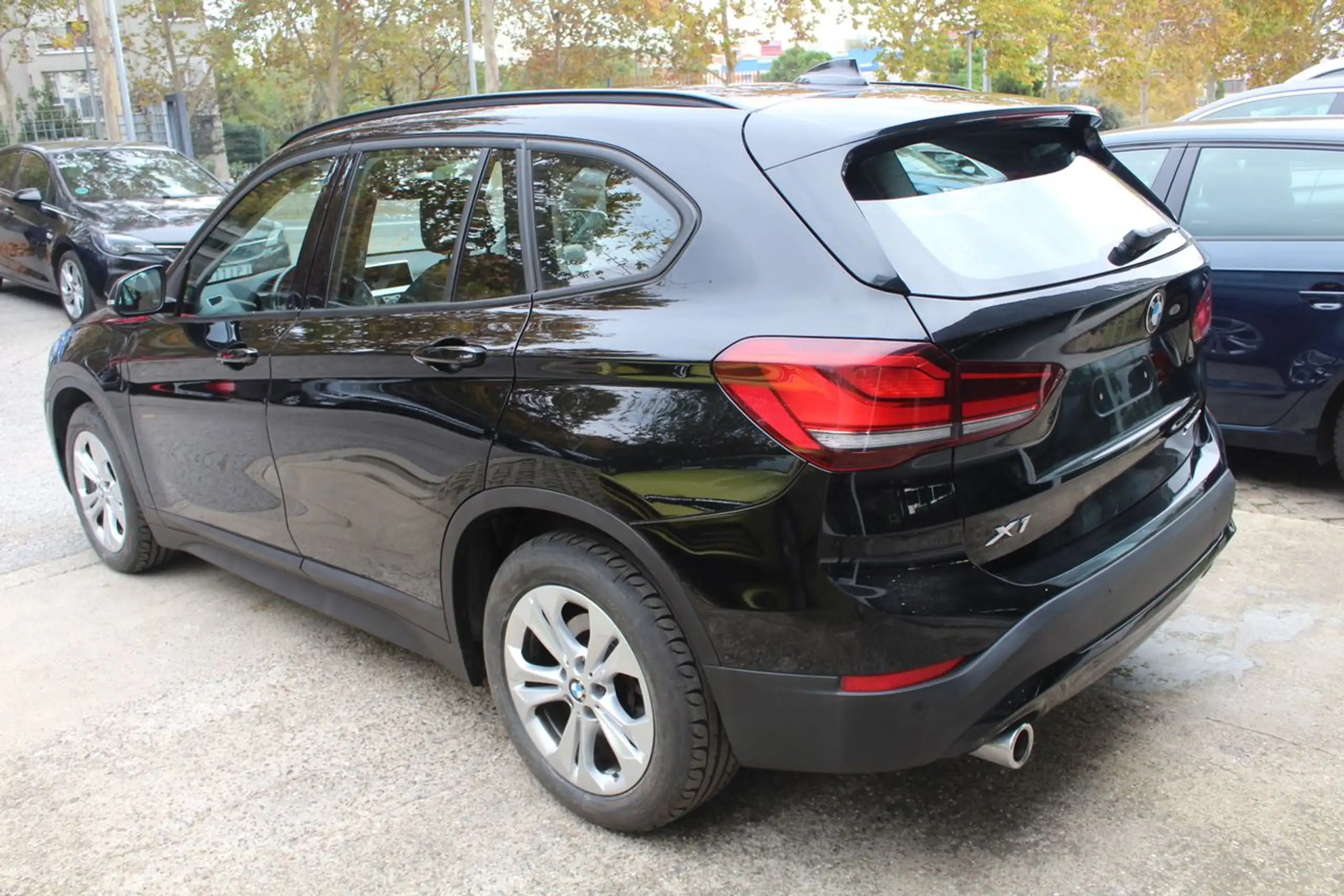 BMW - X1