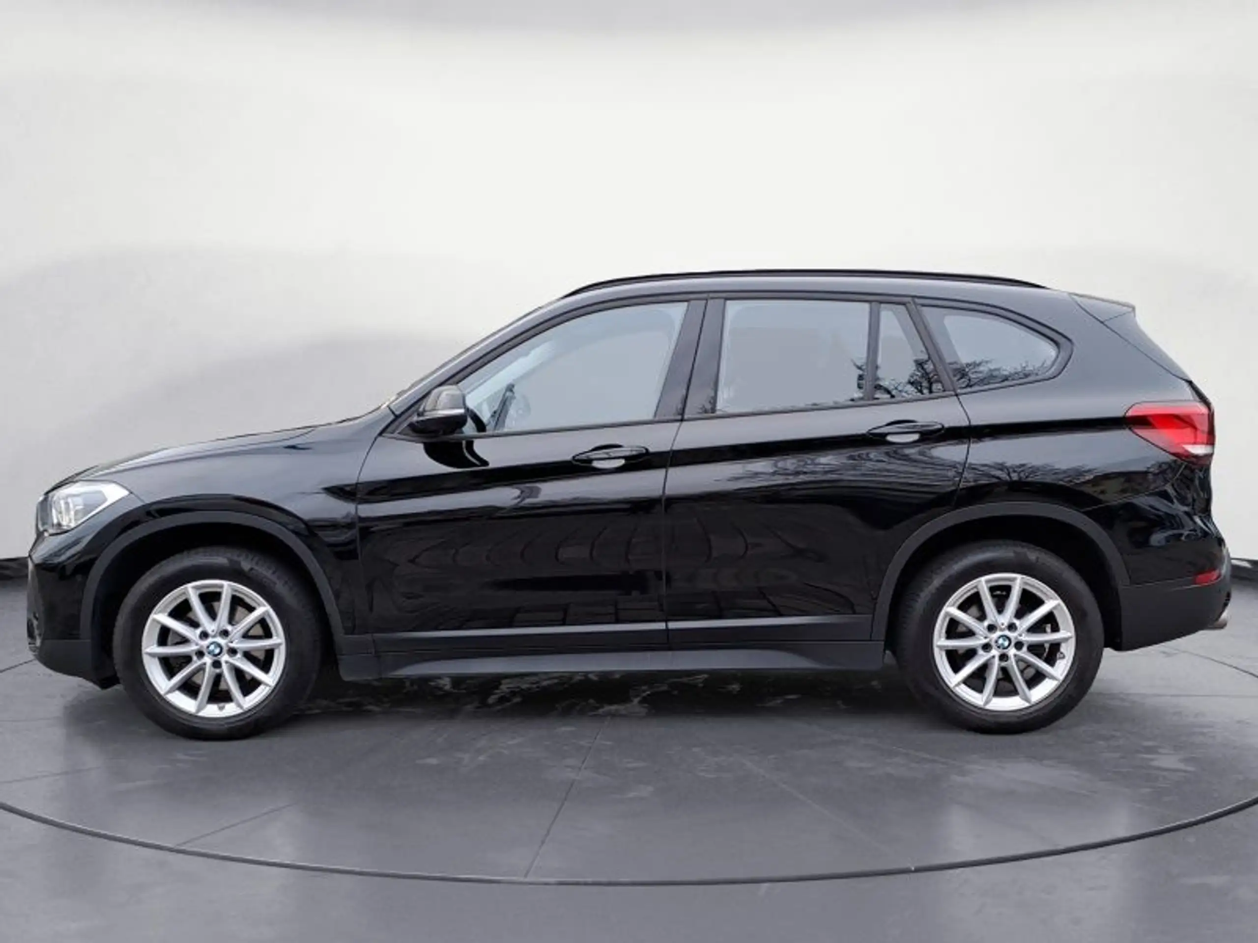 BMW - X1