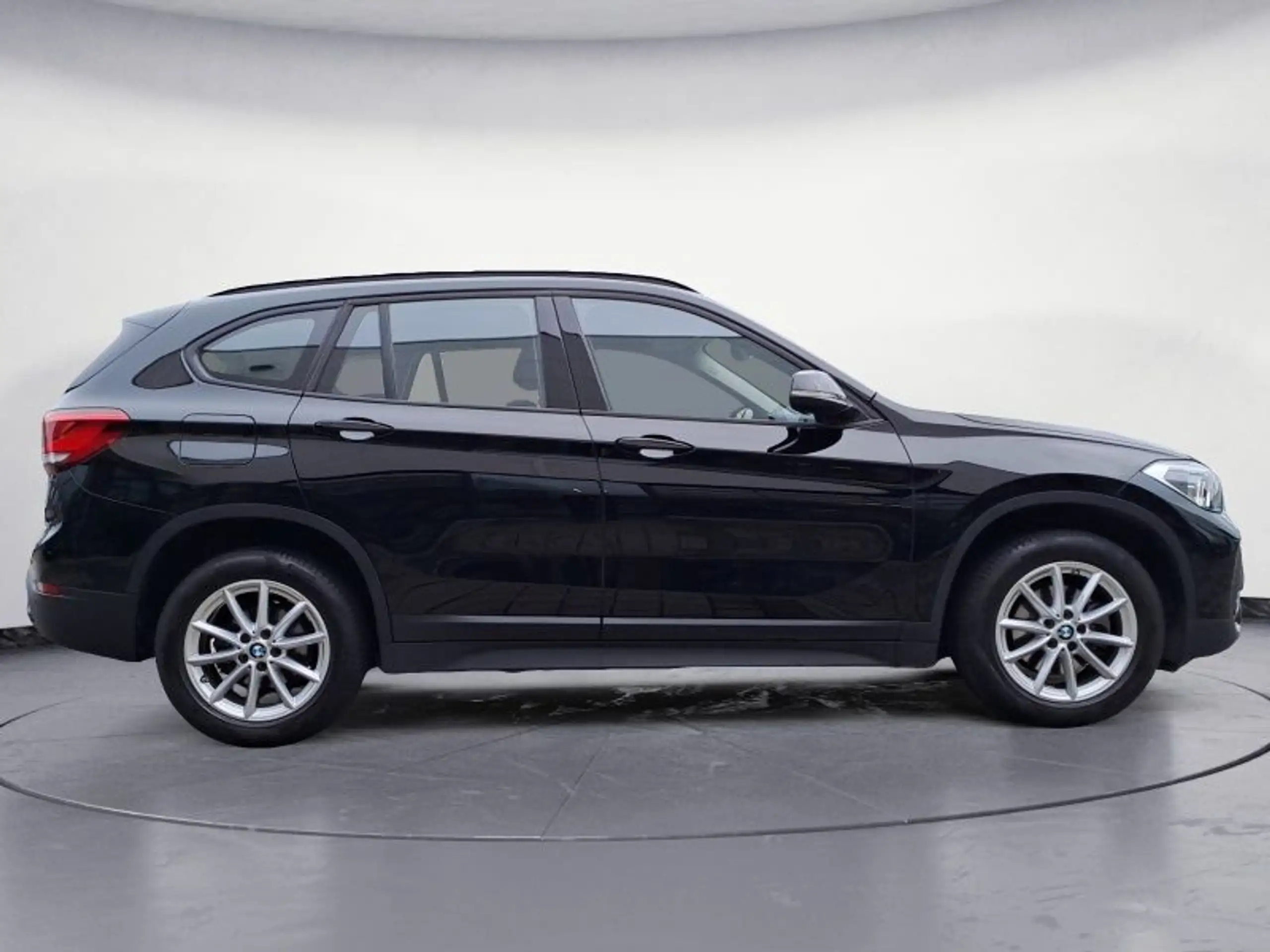 BMW - X1