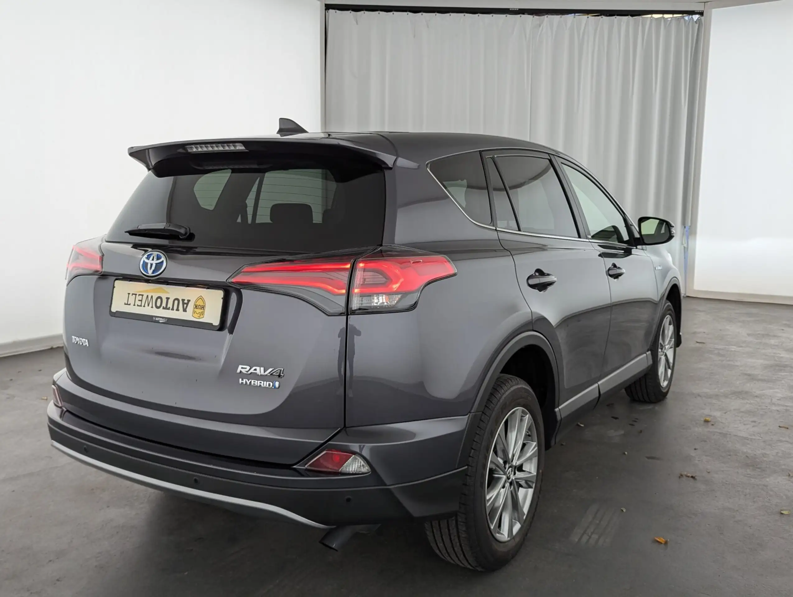 Toyota - RAV 4