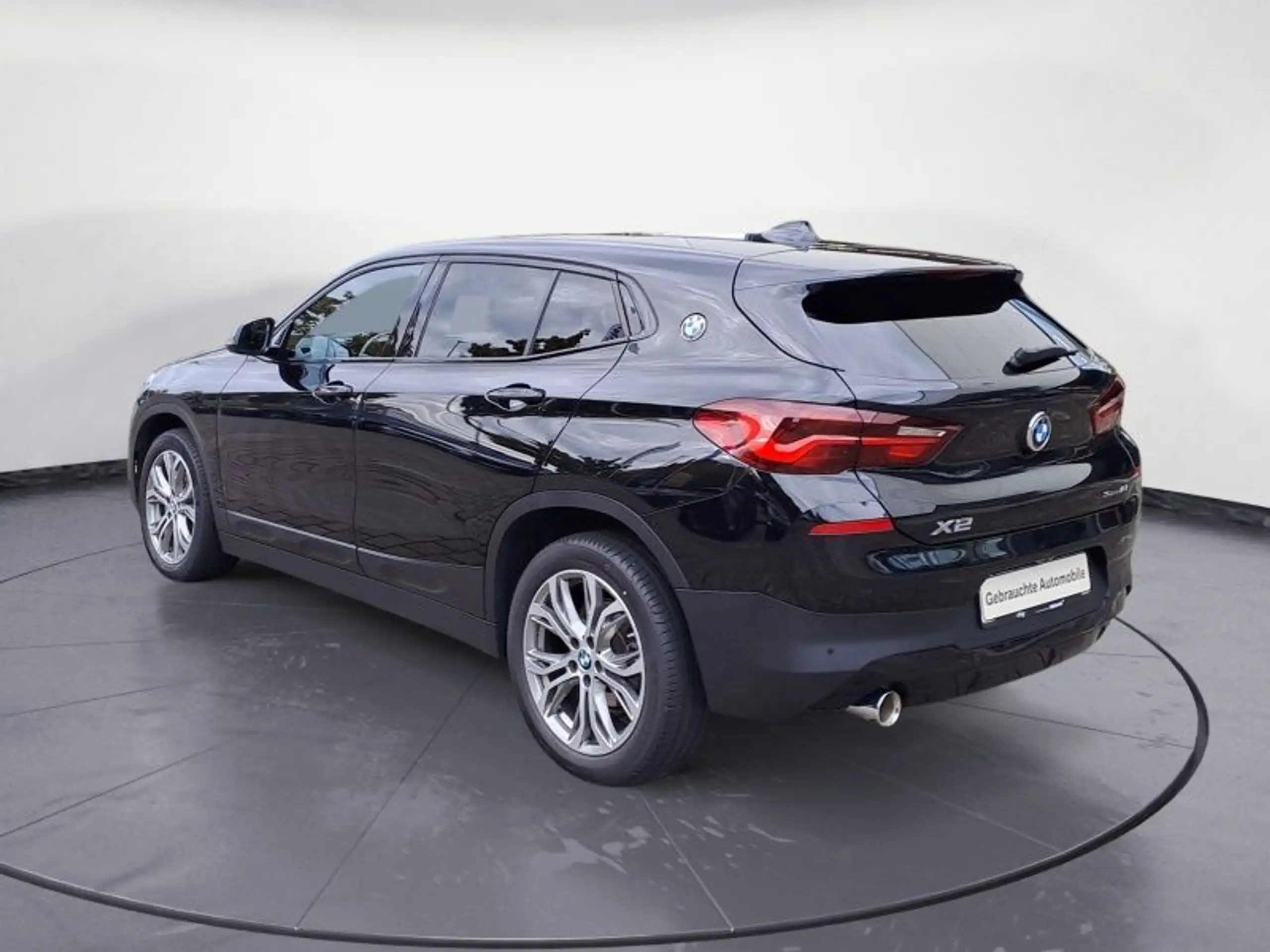 BMW - X2