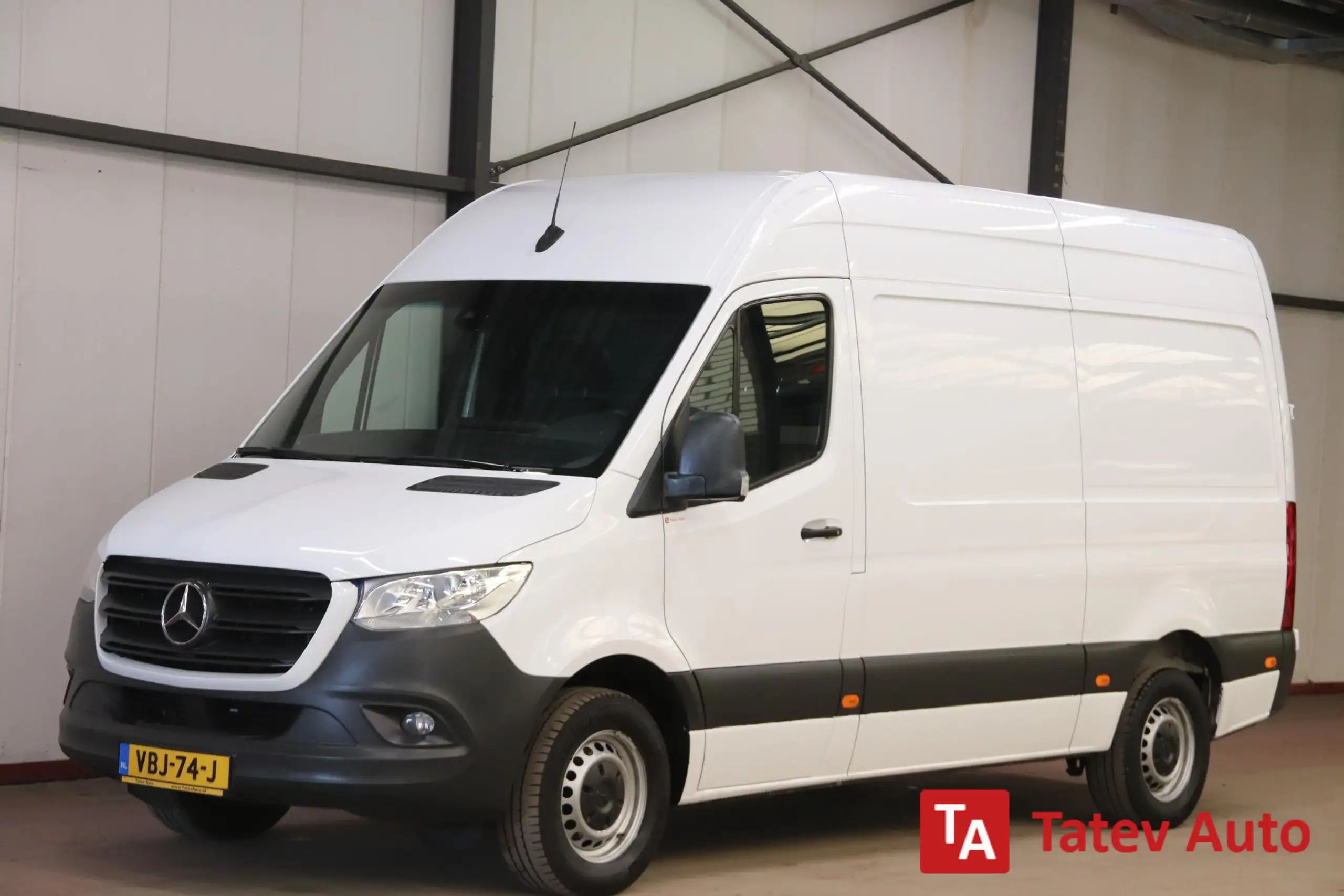 Mercedes-Benz - Sprinter