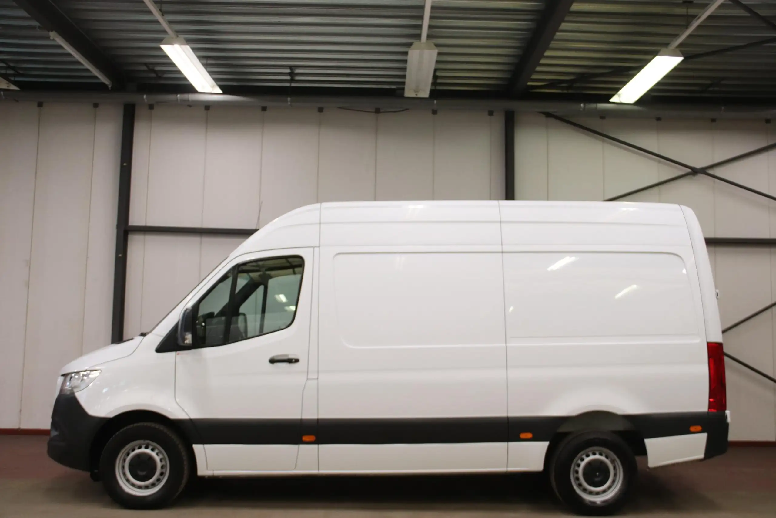 Mercedes-Benz - Sprinter