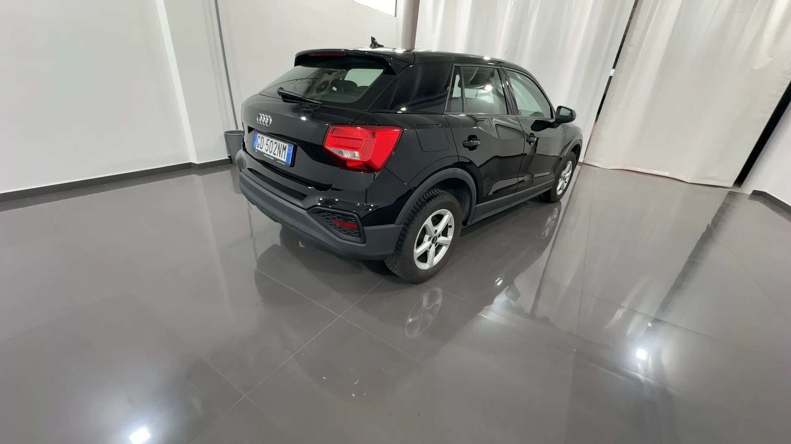 Audi - Q2