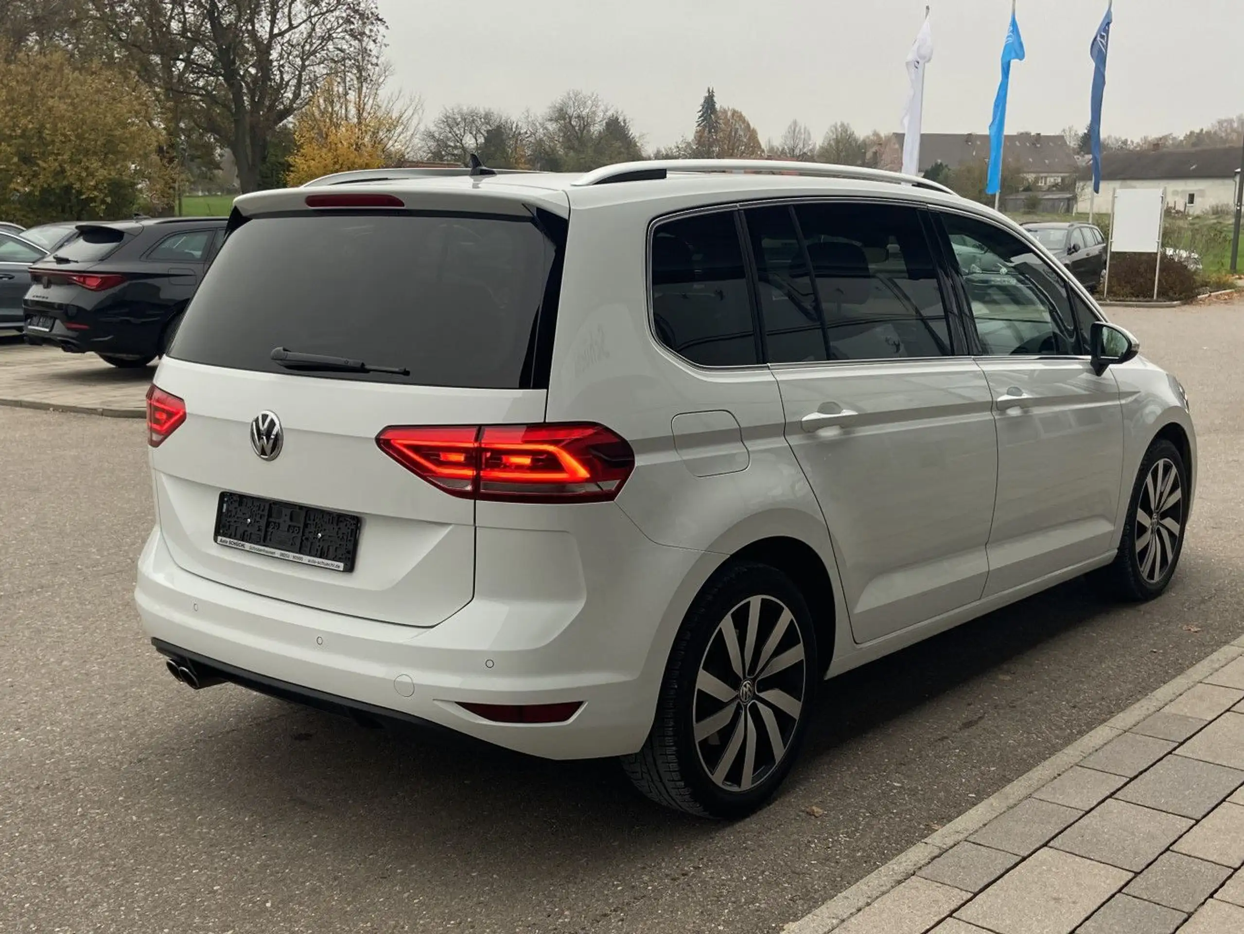 Volkswagen - Touran