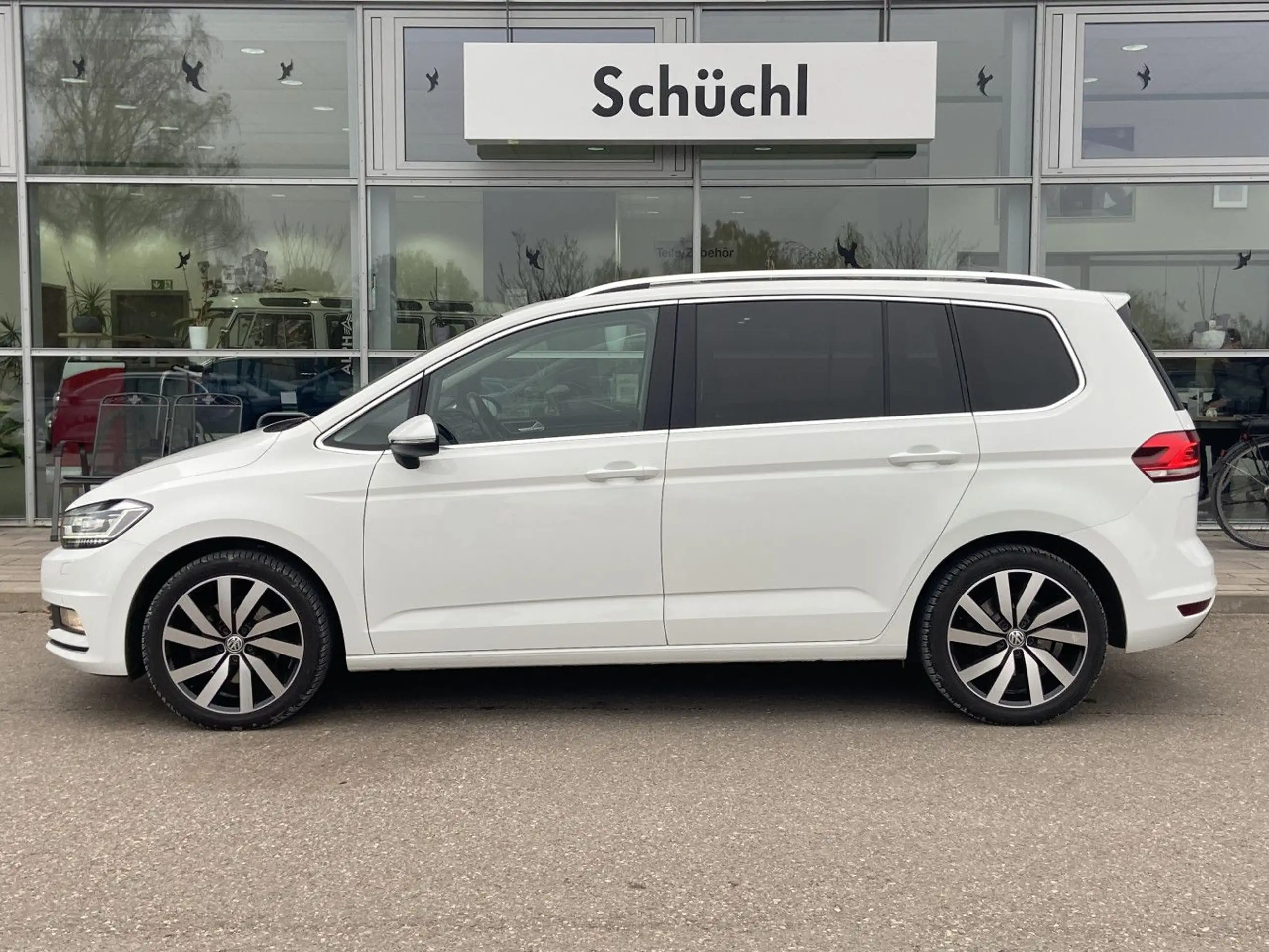 Volkswagen - Touran