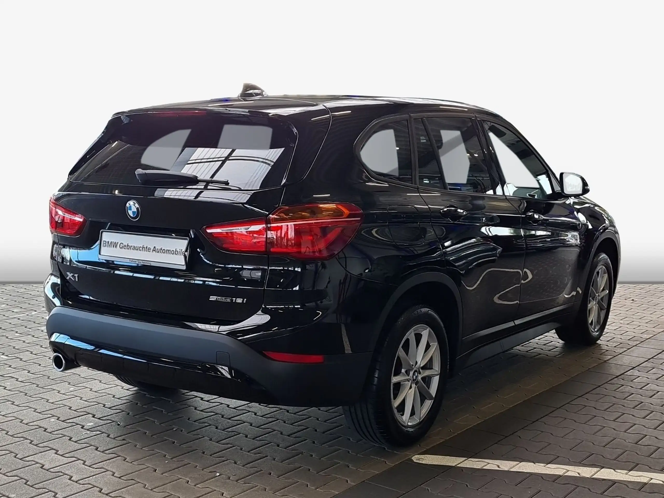 BMW - X1