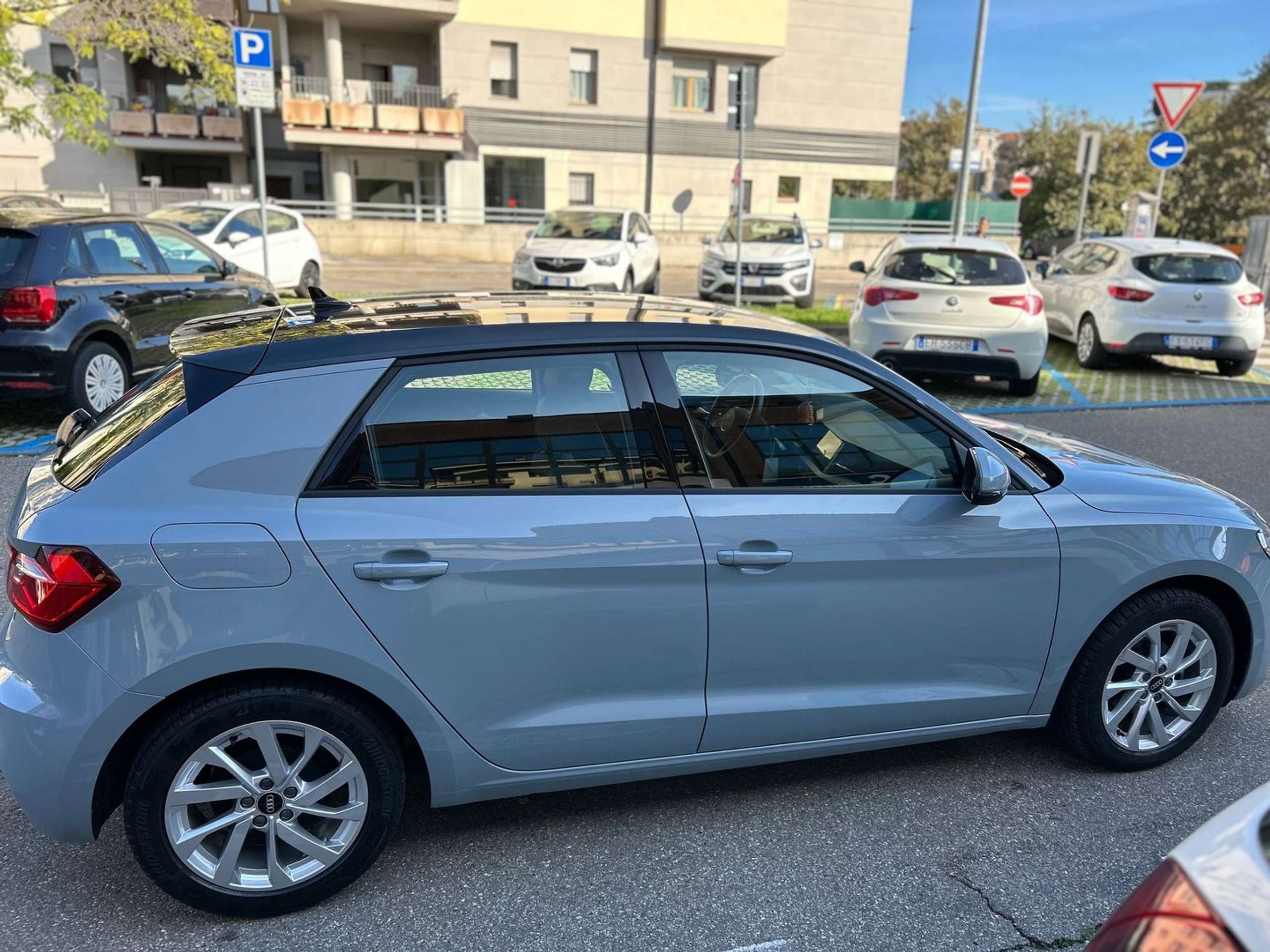 Audi - A1