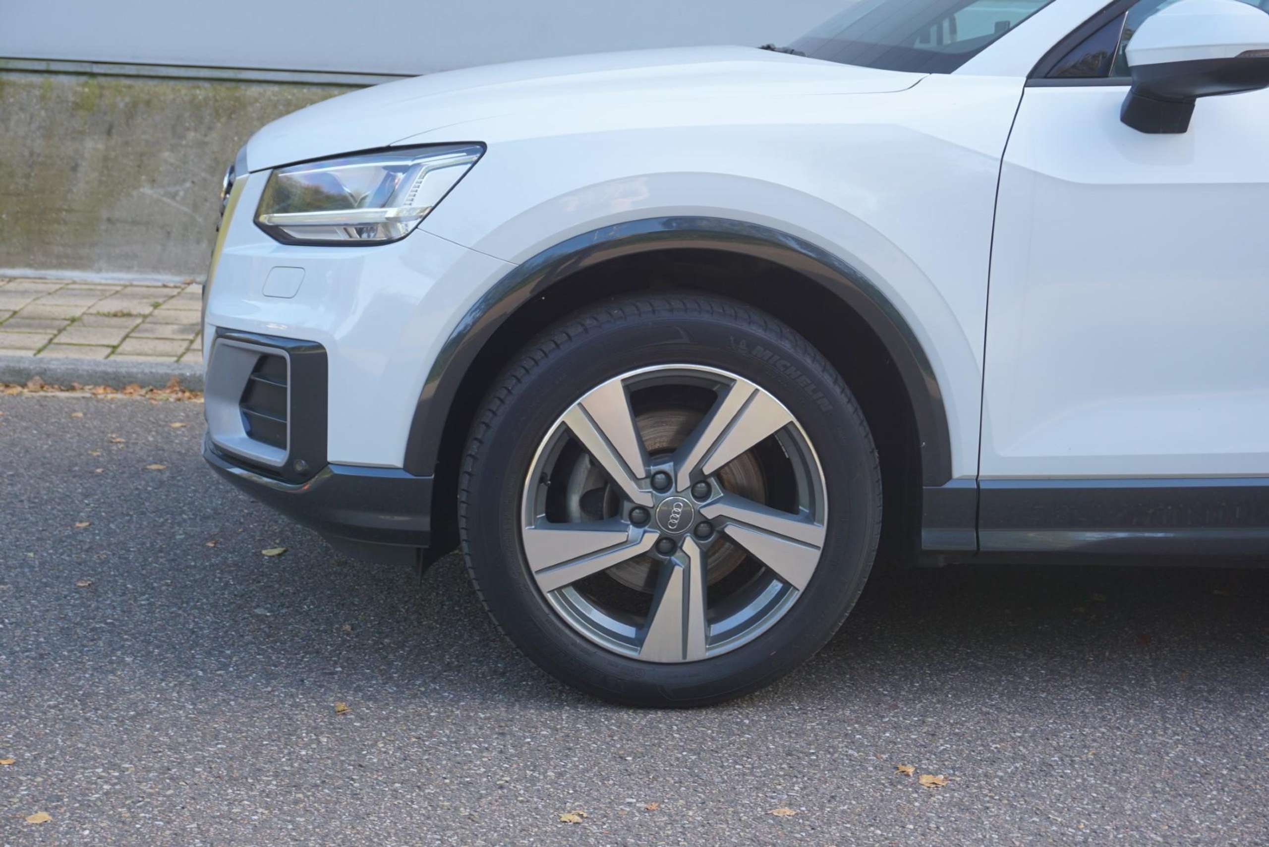 Audi - Q2