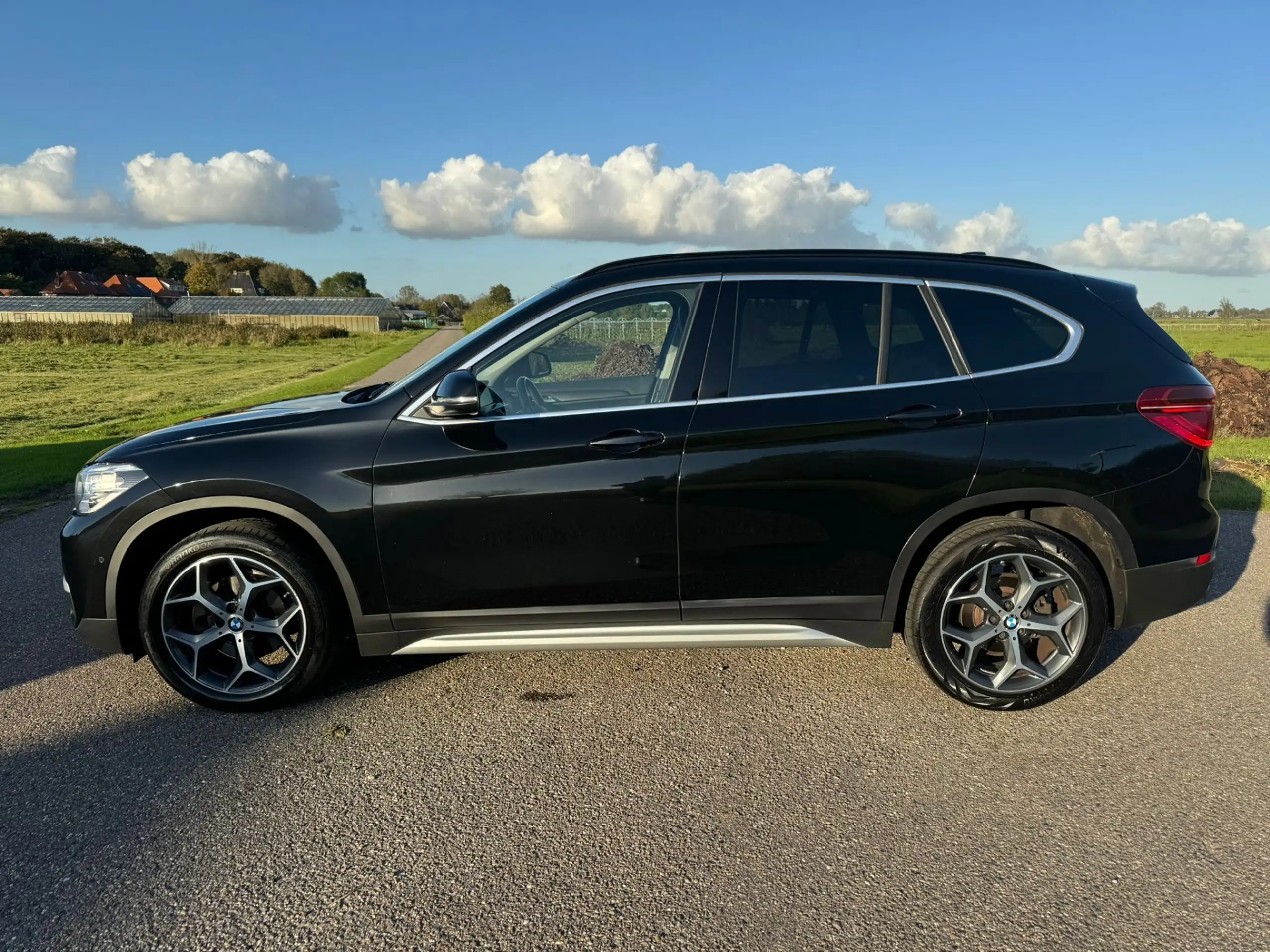 BMW - X1