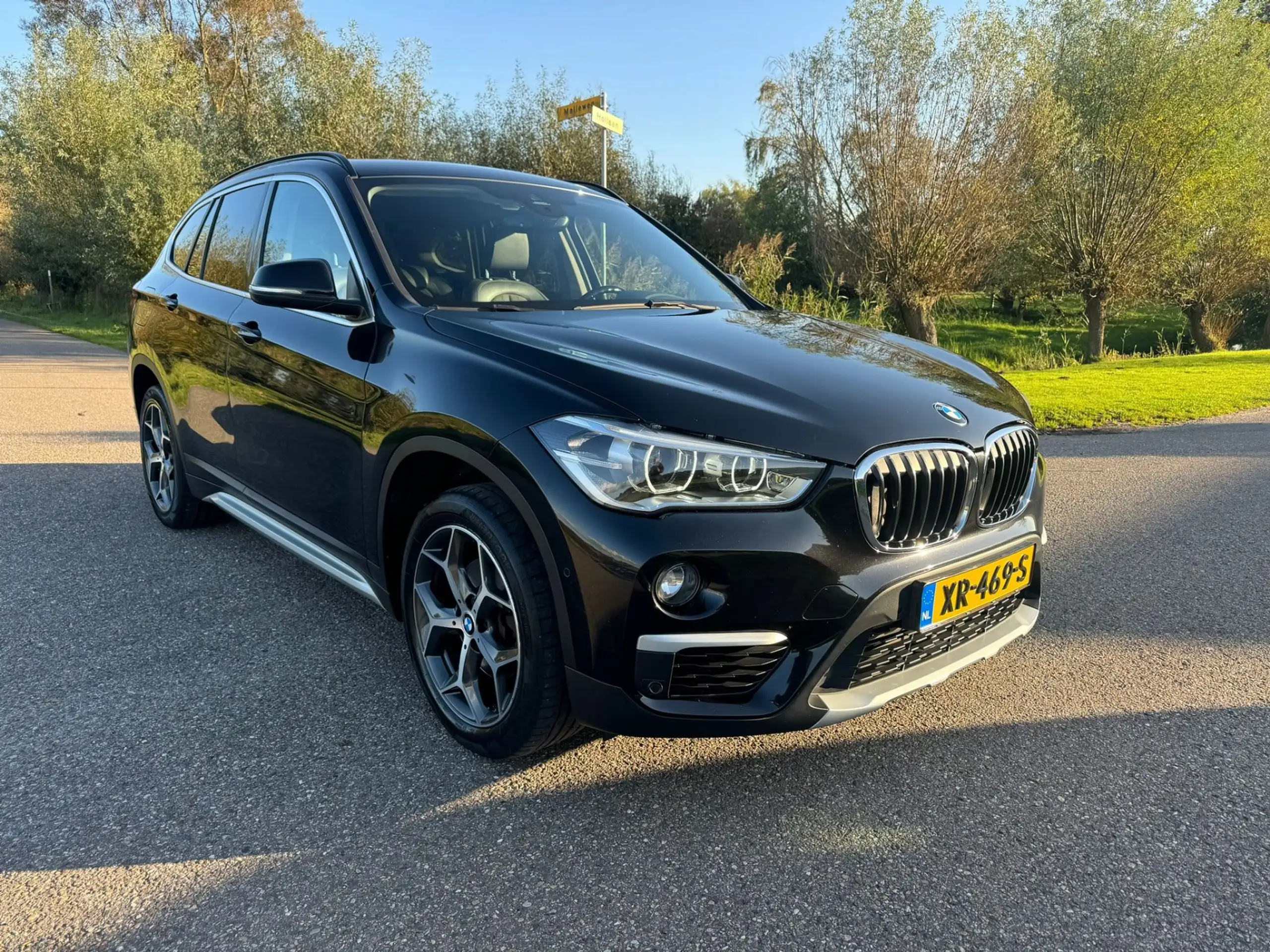 BMW - X1