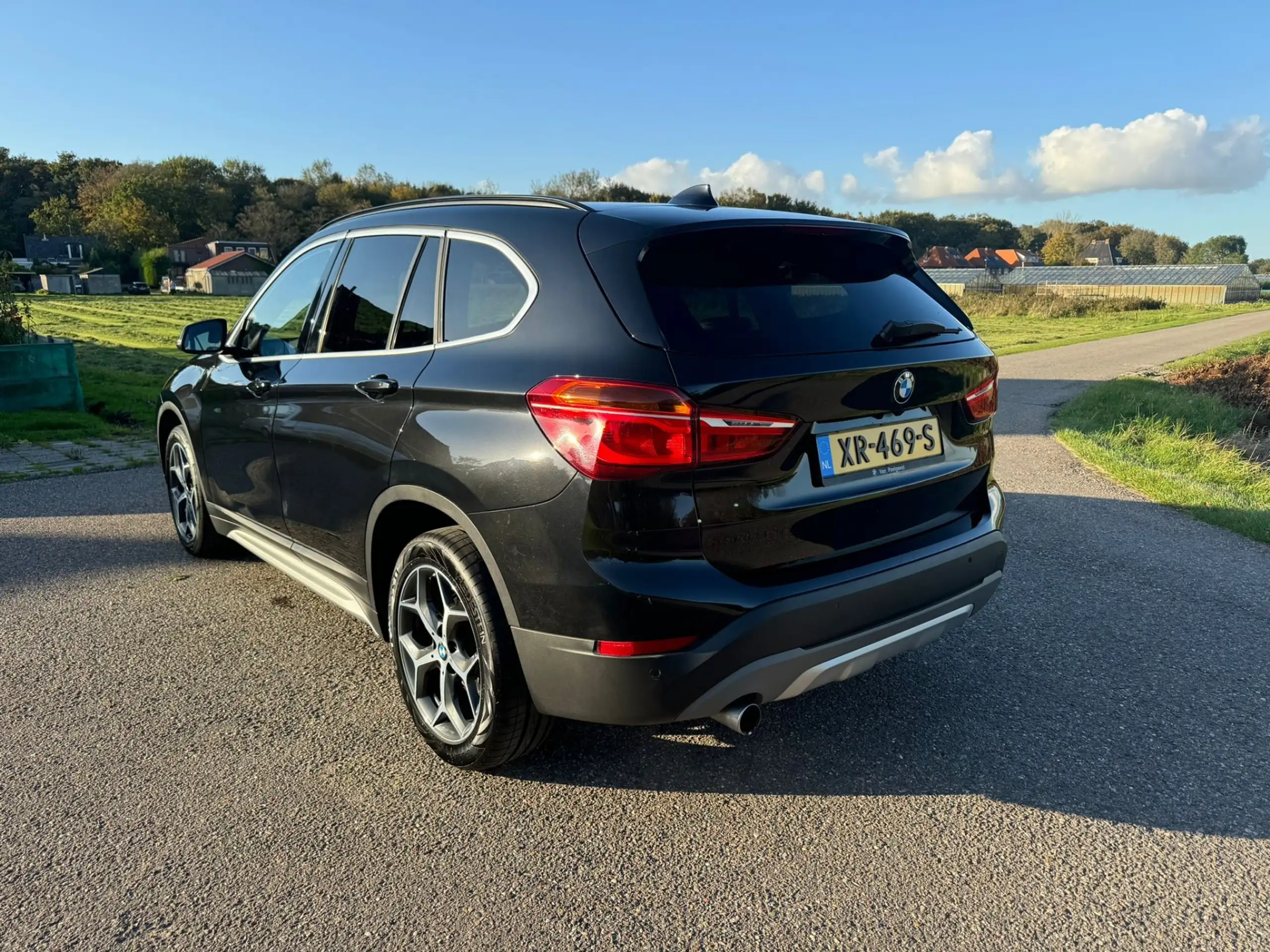 BMW - X1