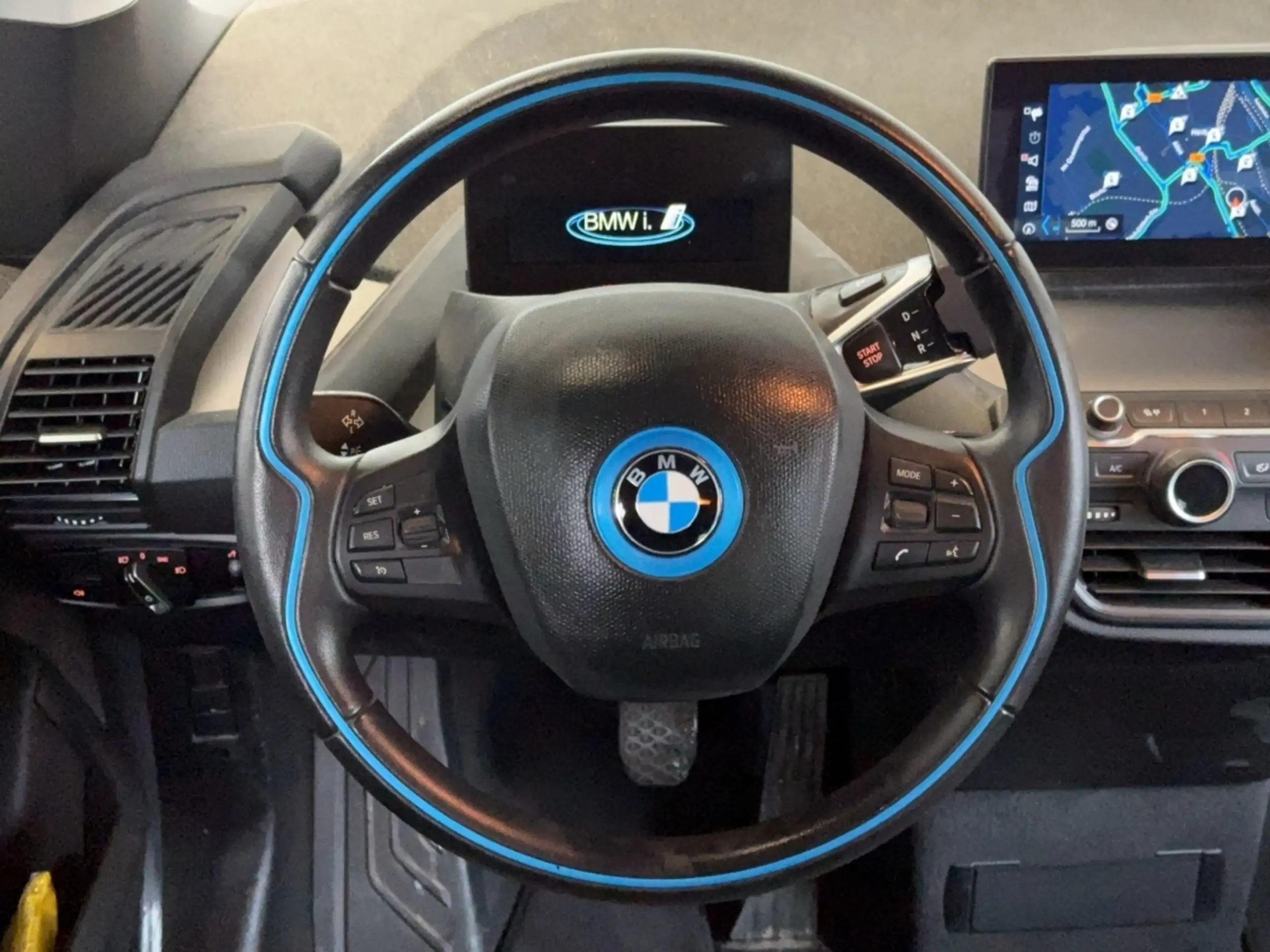 BMW - i3