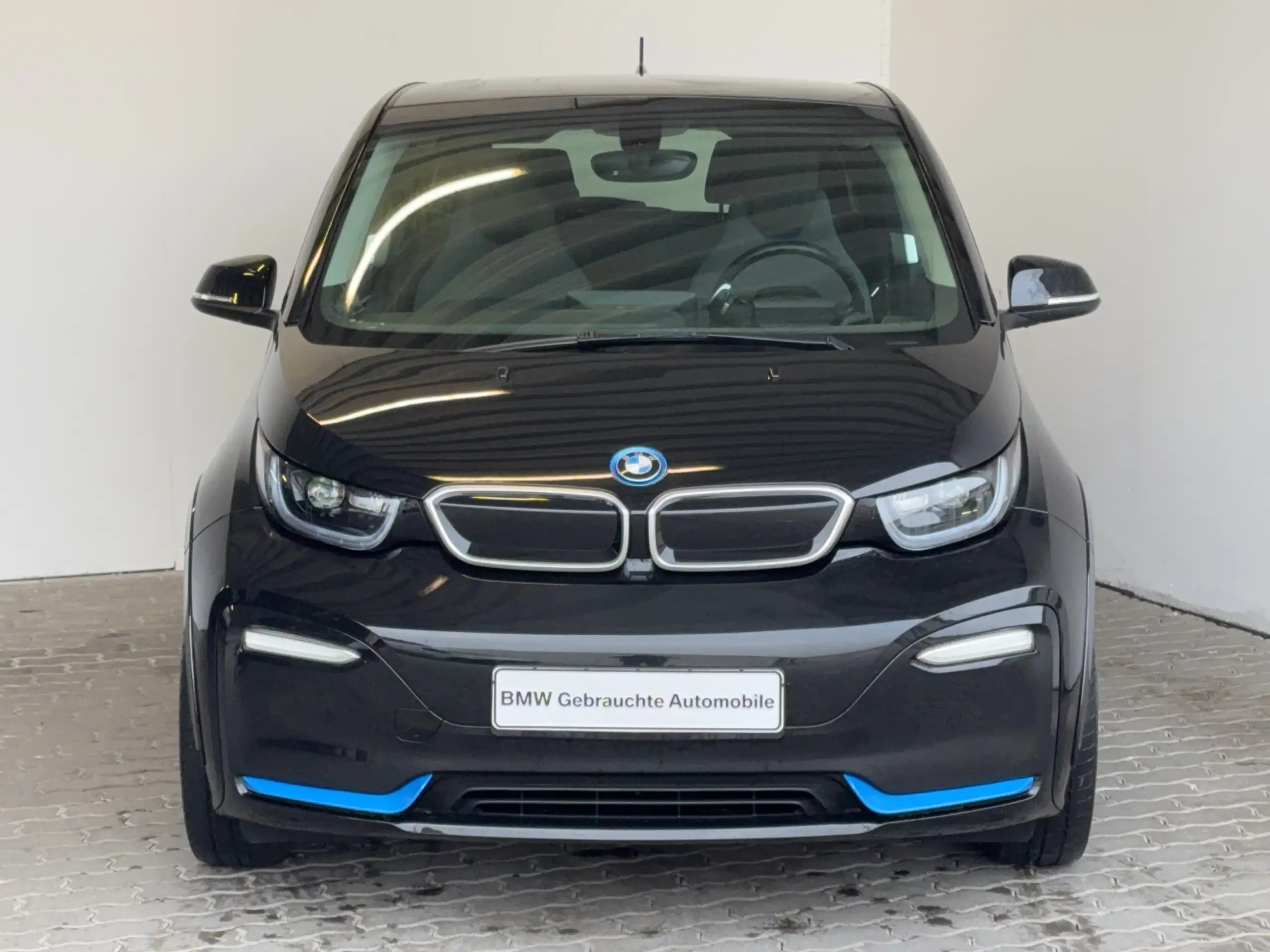 BMW - i3