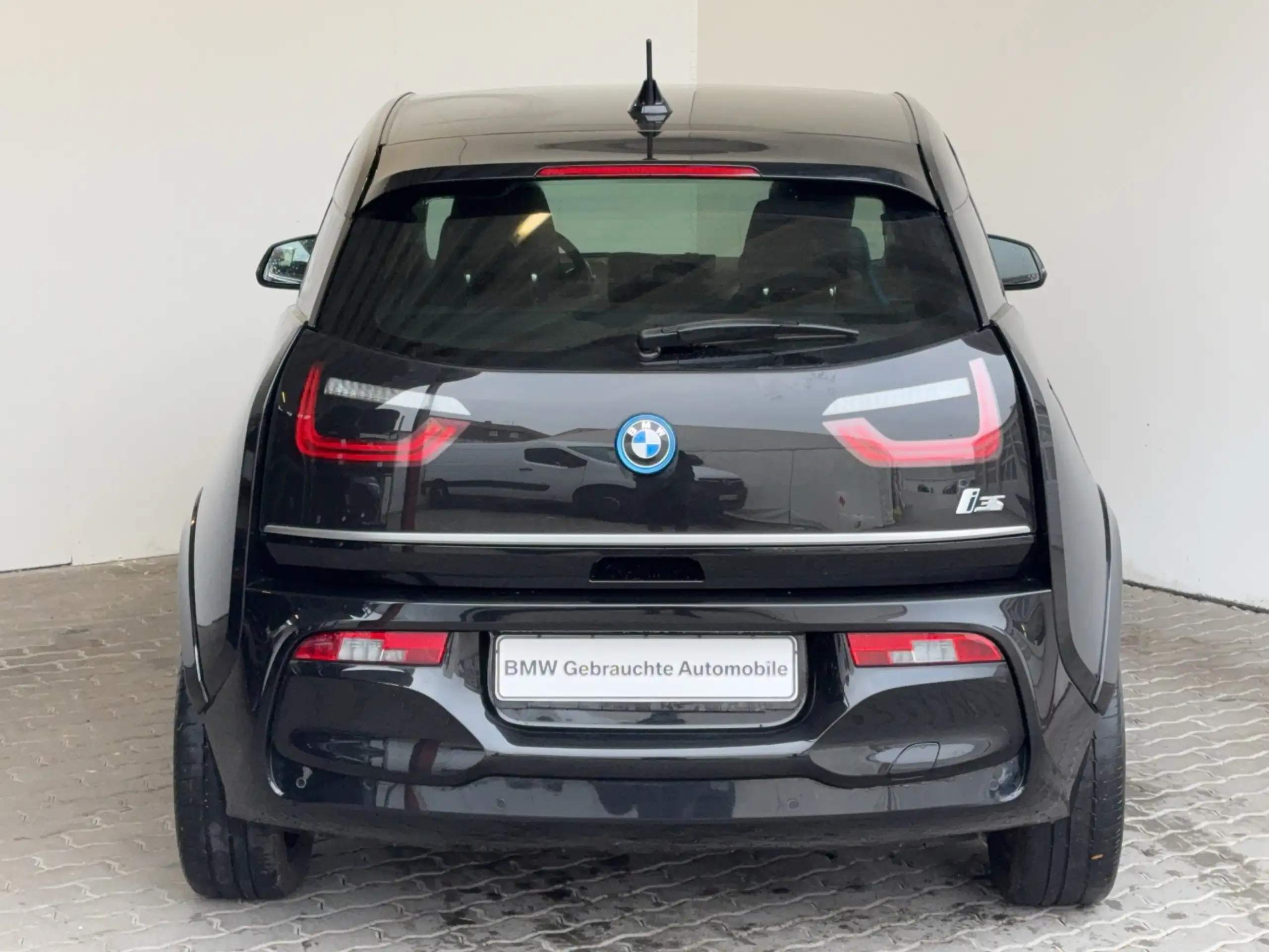 BMW - i3