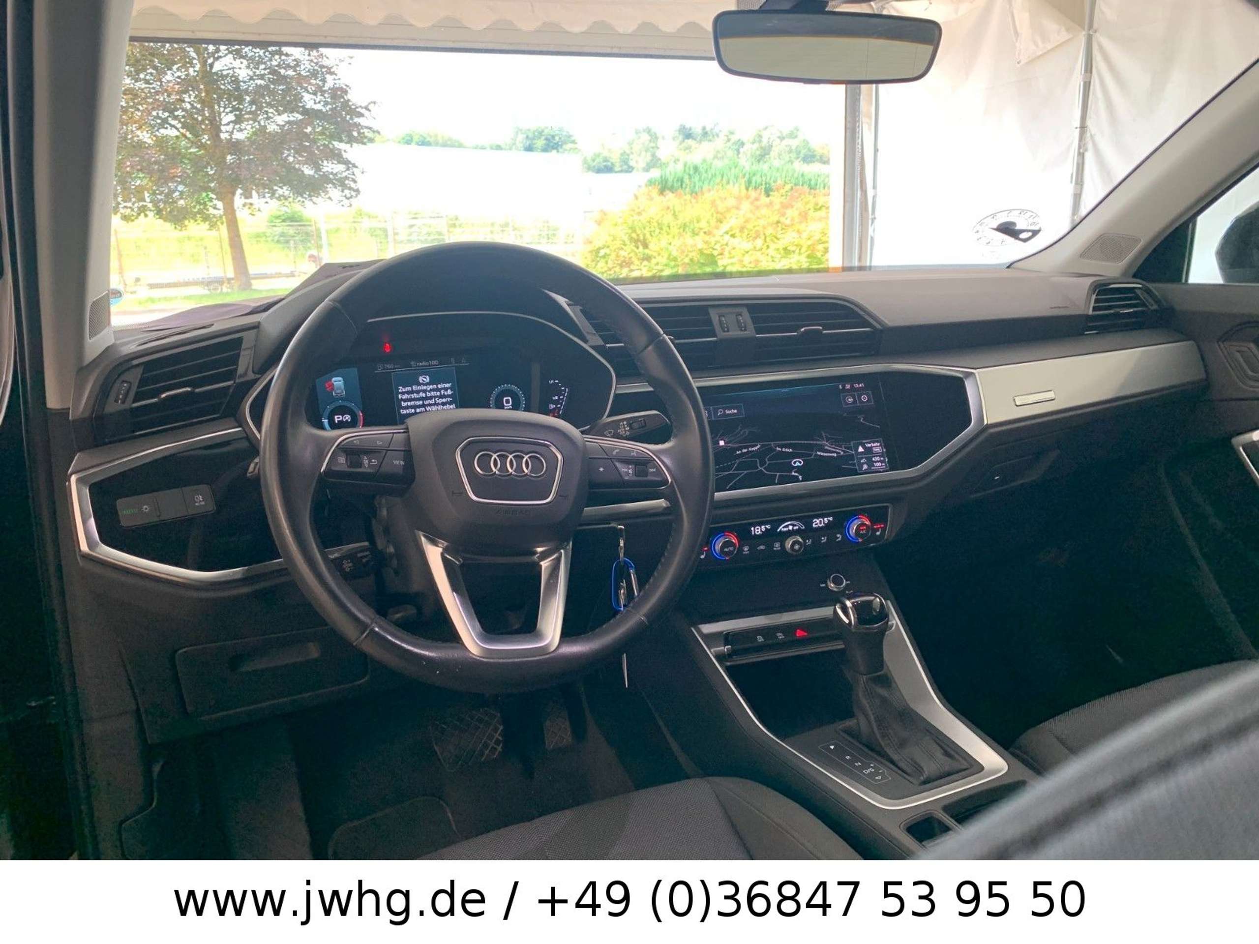 Audi - Q3