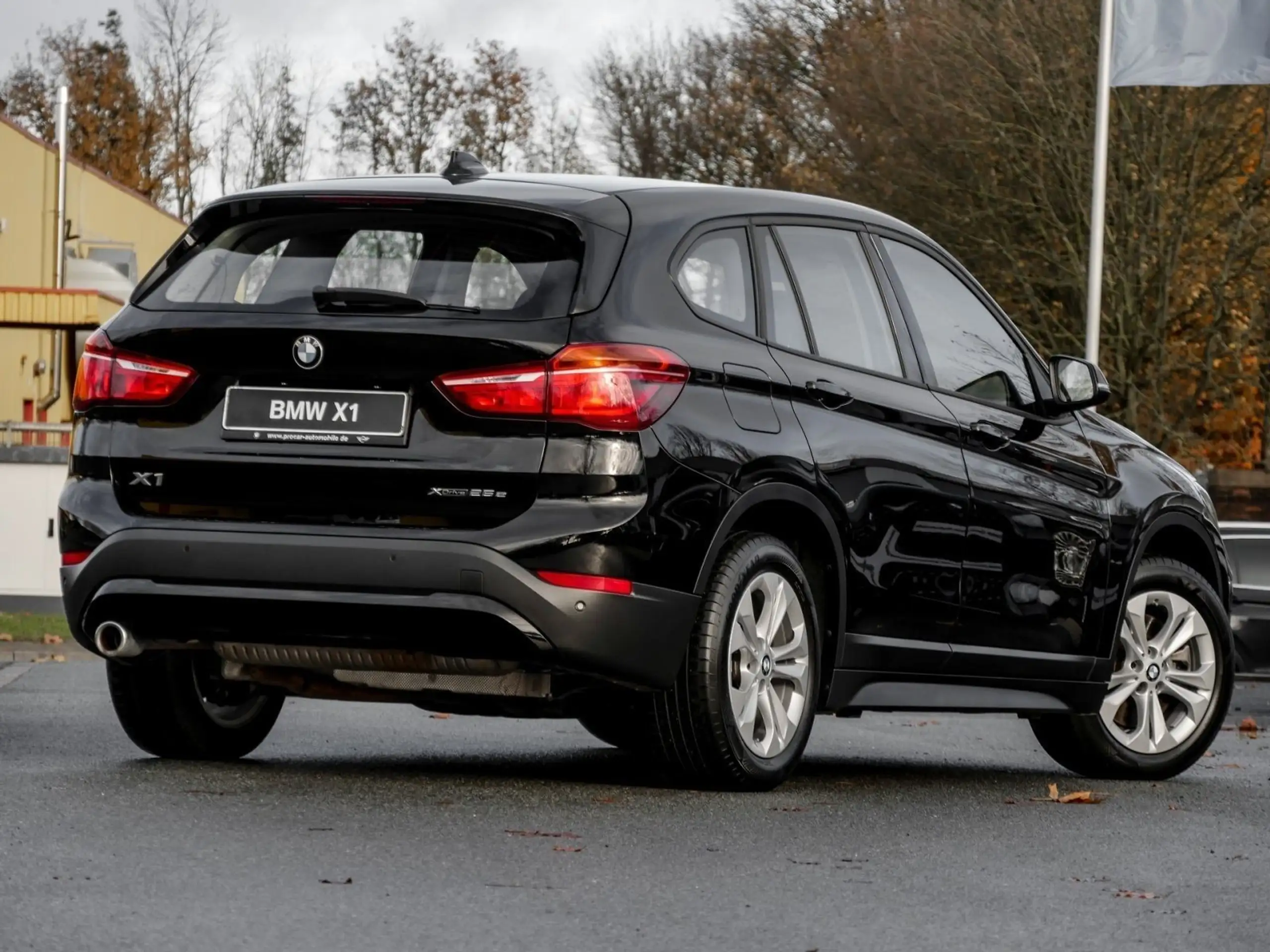 BMW - X1