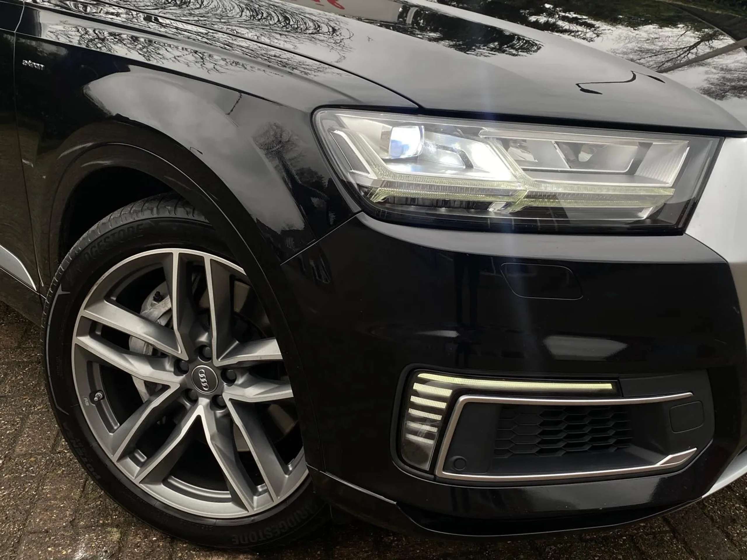 Audi - Q7