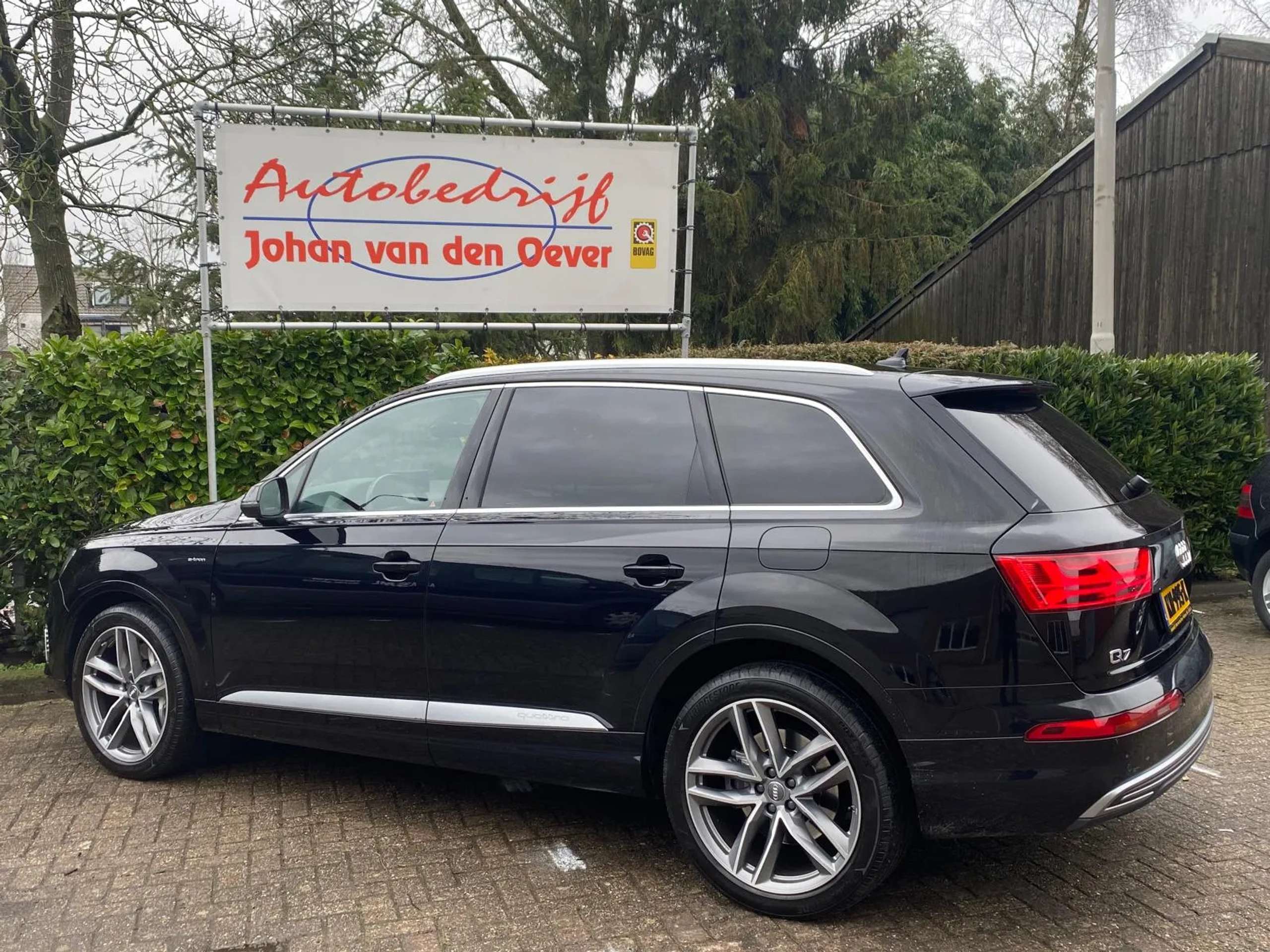 Audi - Q7