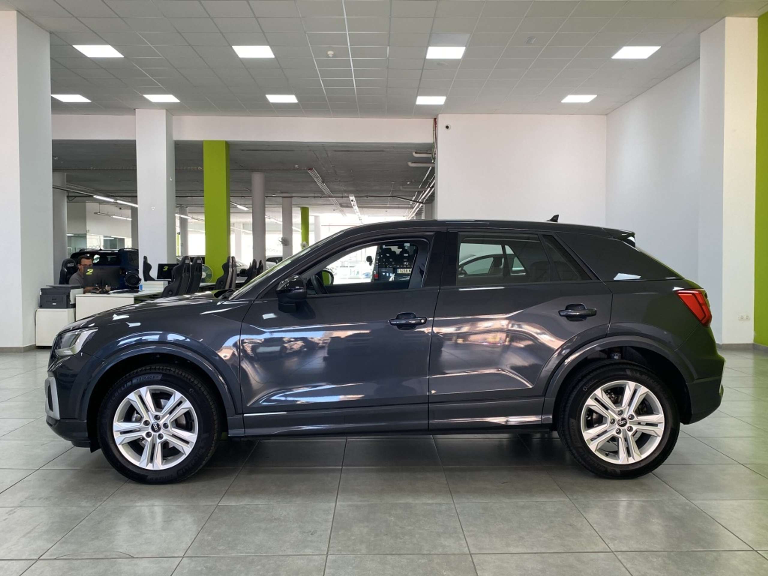 Audi - Q2