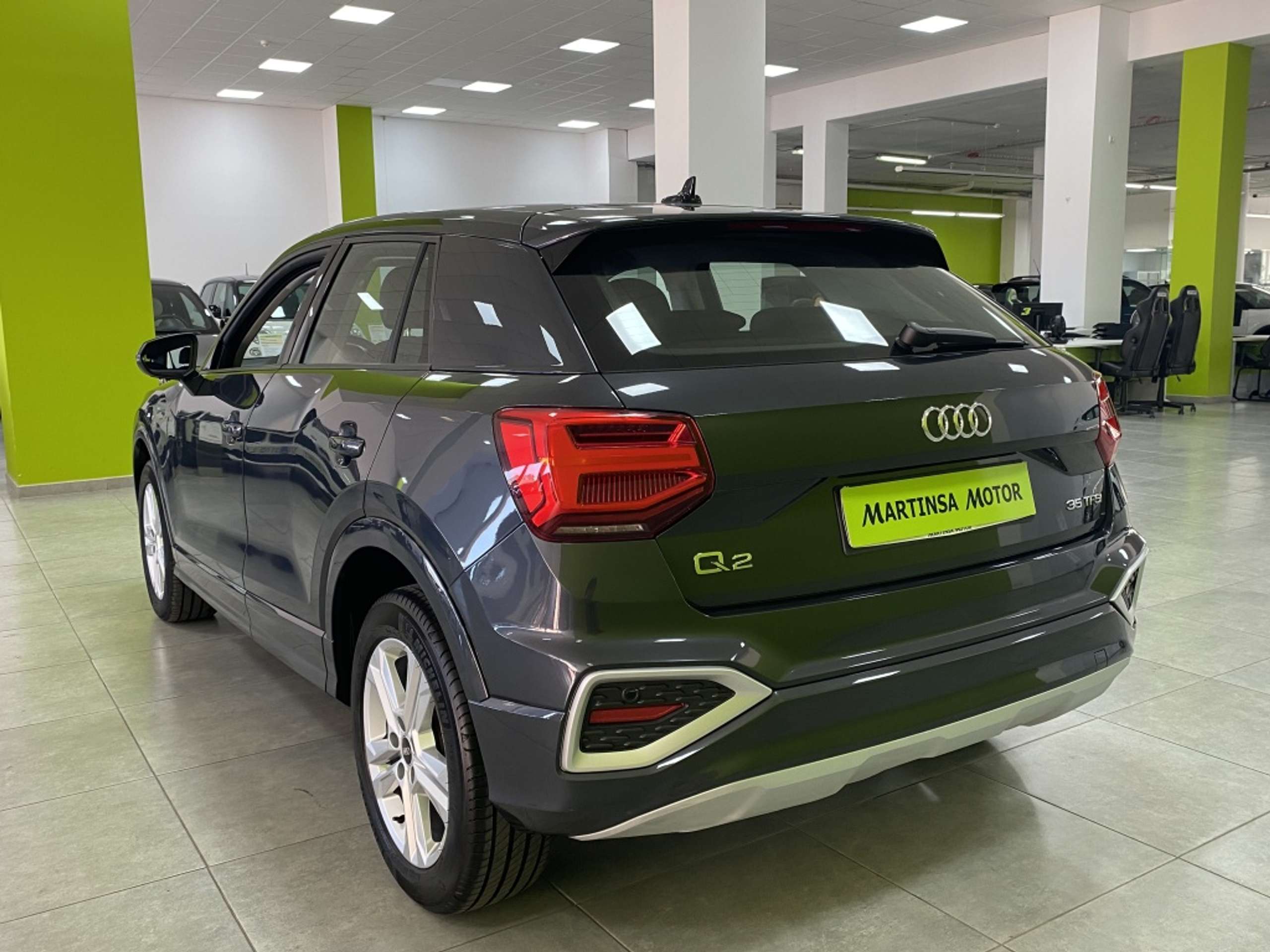 Audi - Q2