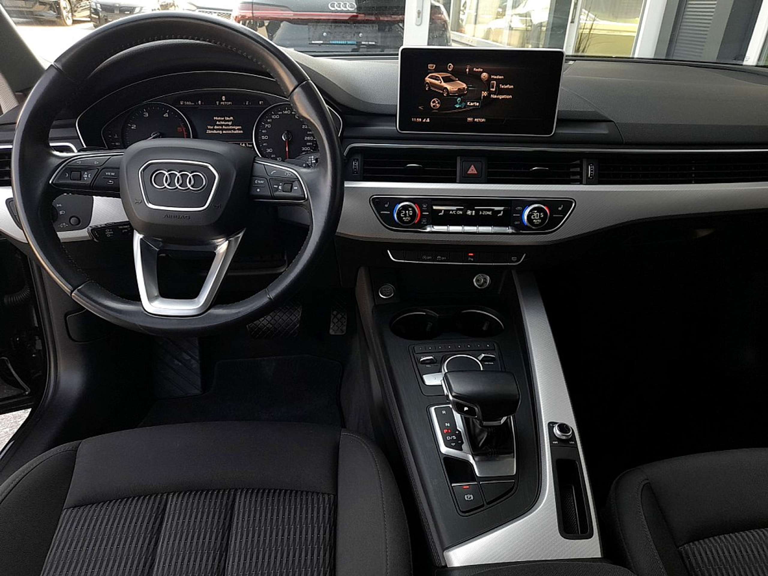 Audi - A4