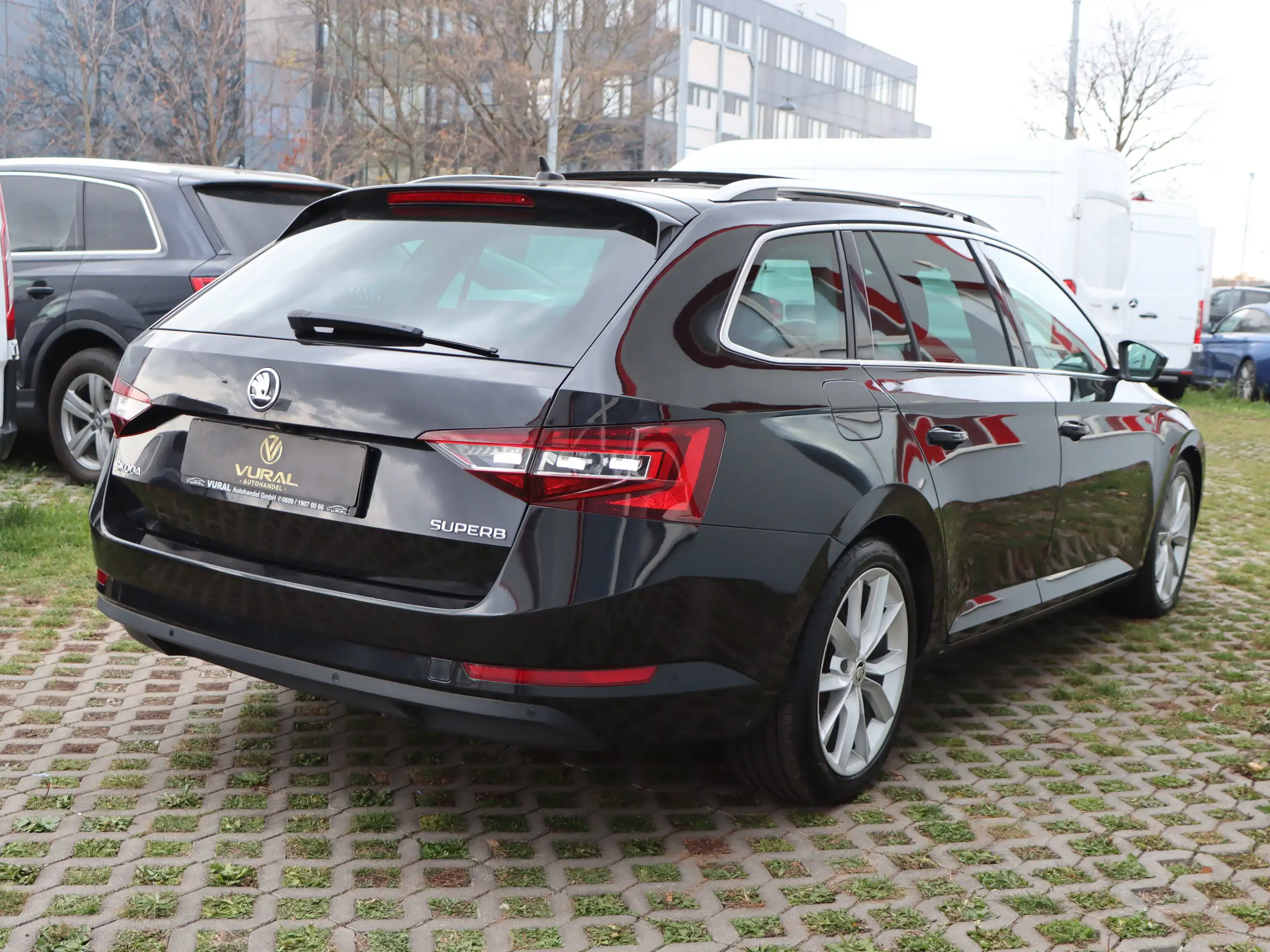 Skoda - Superb