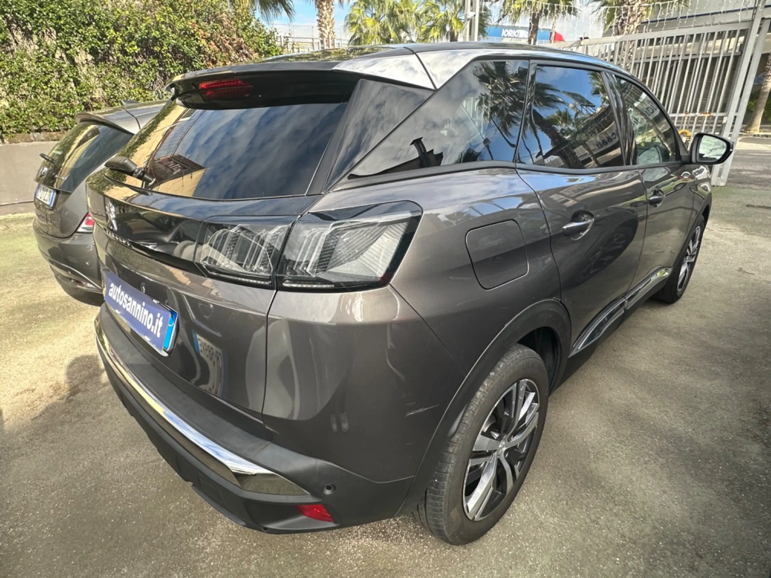 Peugeot - 3008