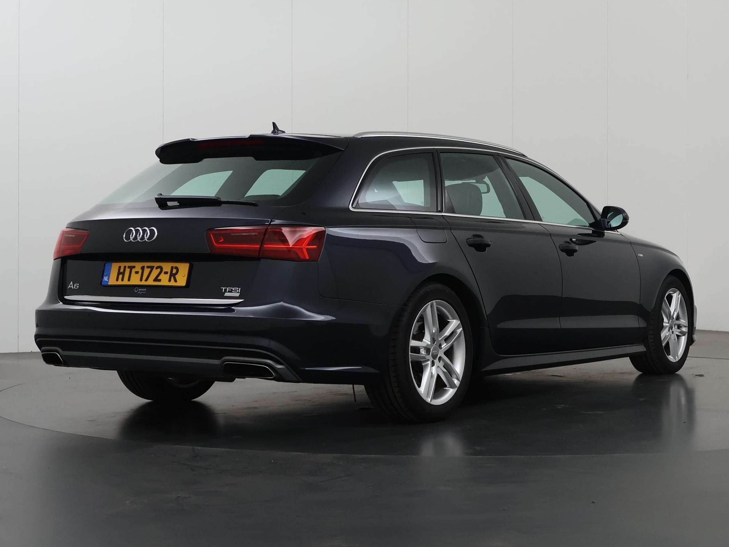 Audi - A6