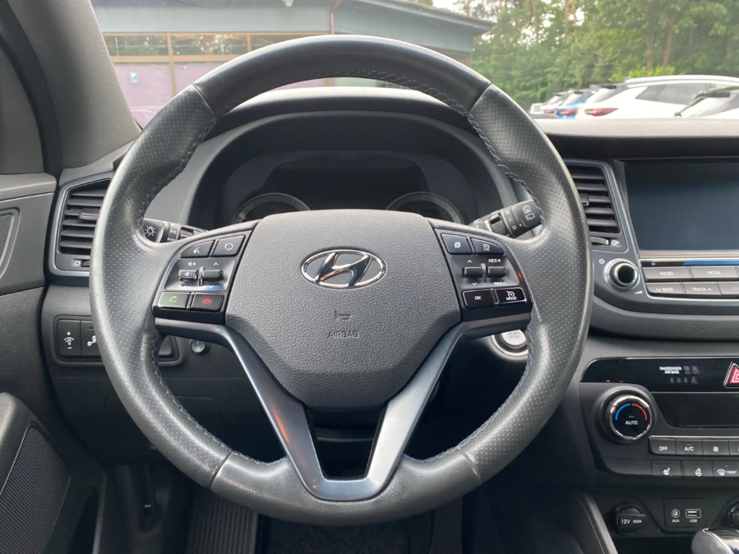 Hyundai - TUCSON