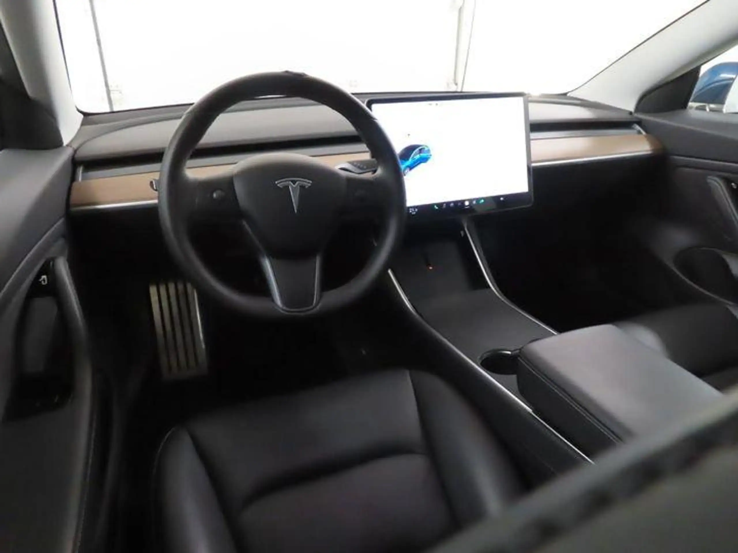 Tesla - Model 3