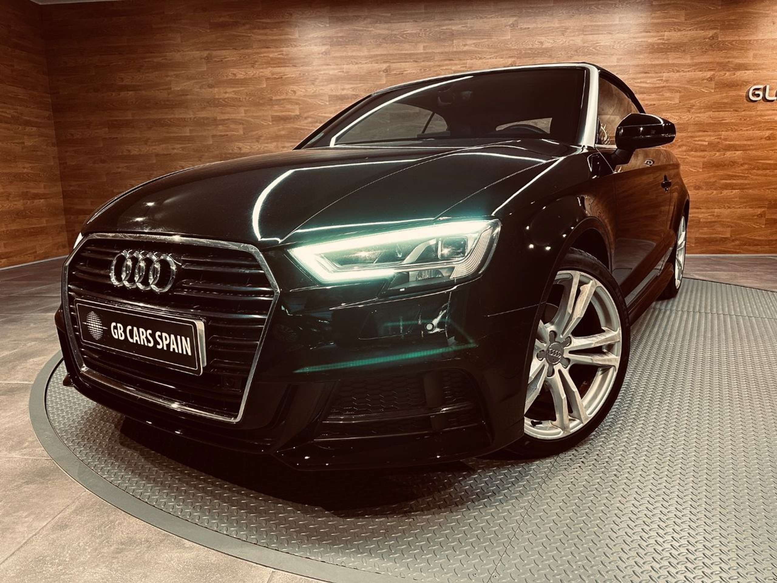 Audi - A3