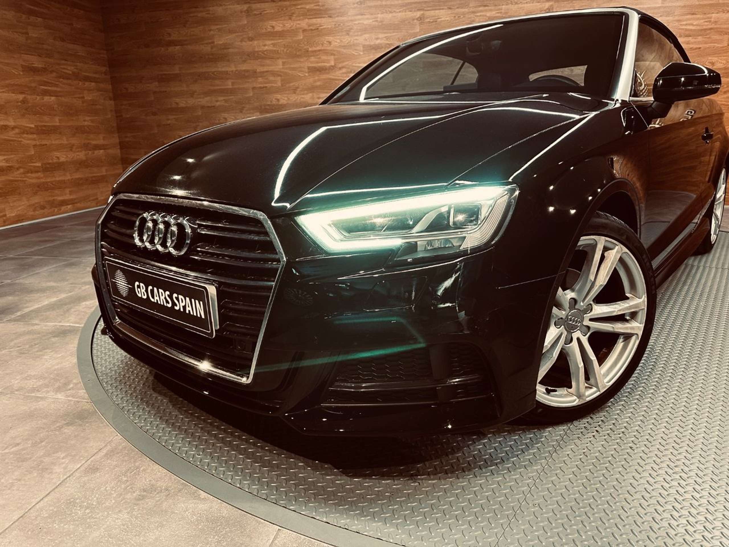 Audi - A3