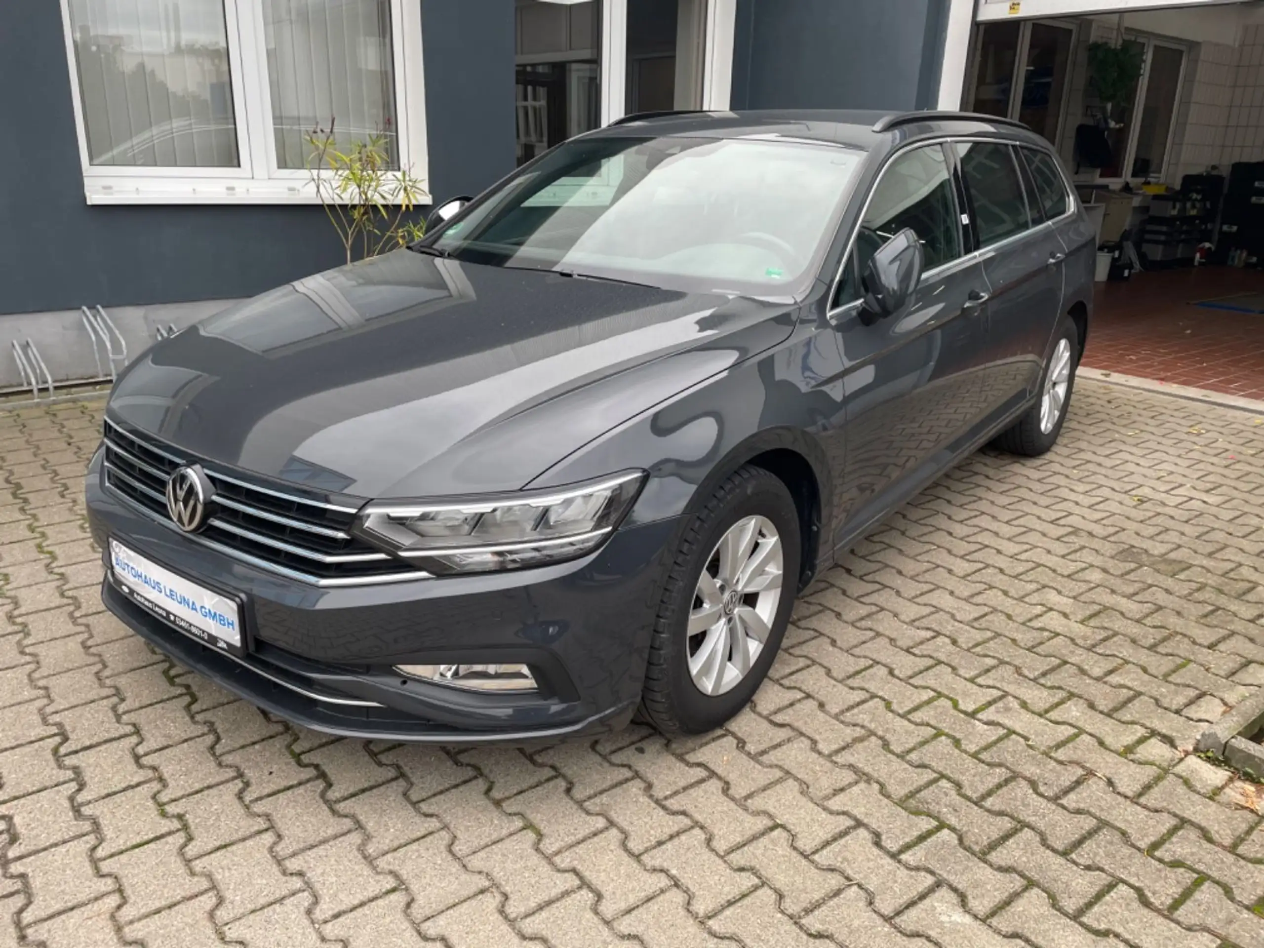 Volkswagen - Passat Variant