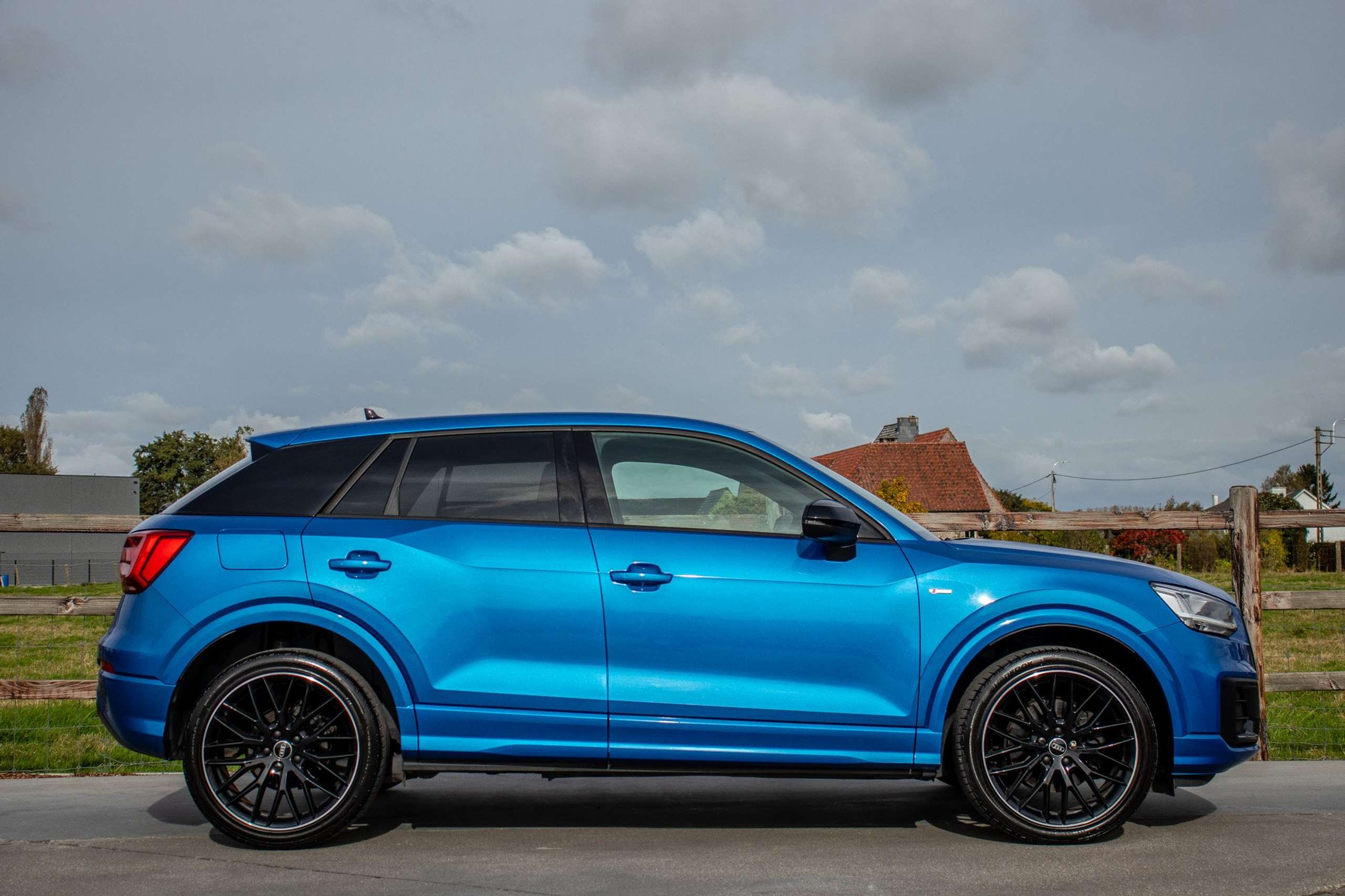 Audi - Q2