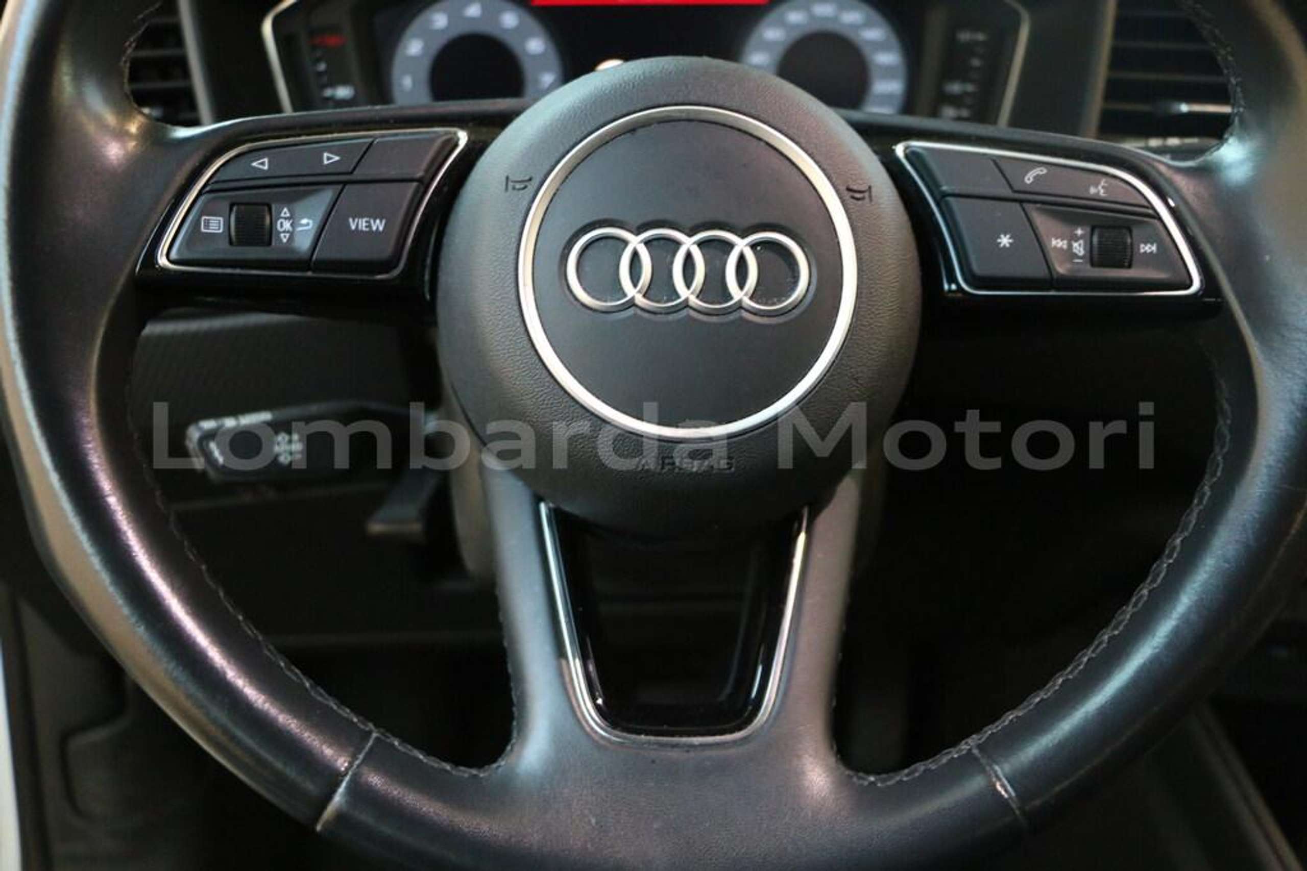 Audi - A1