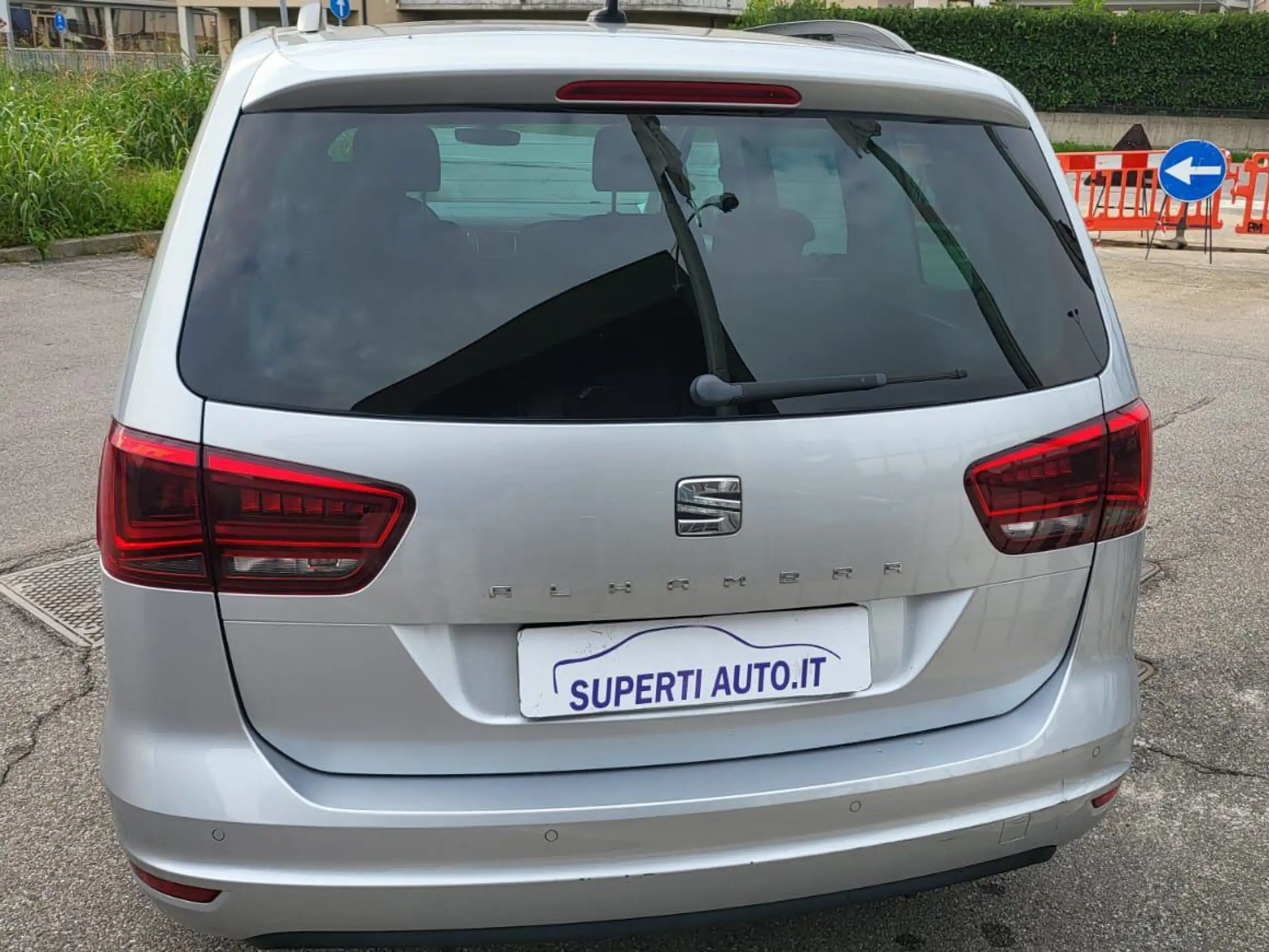 SEAT - Alhambra