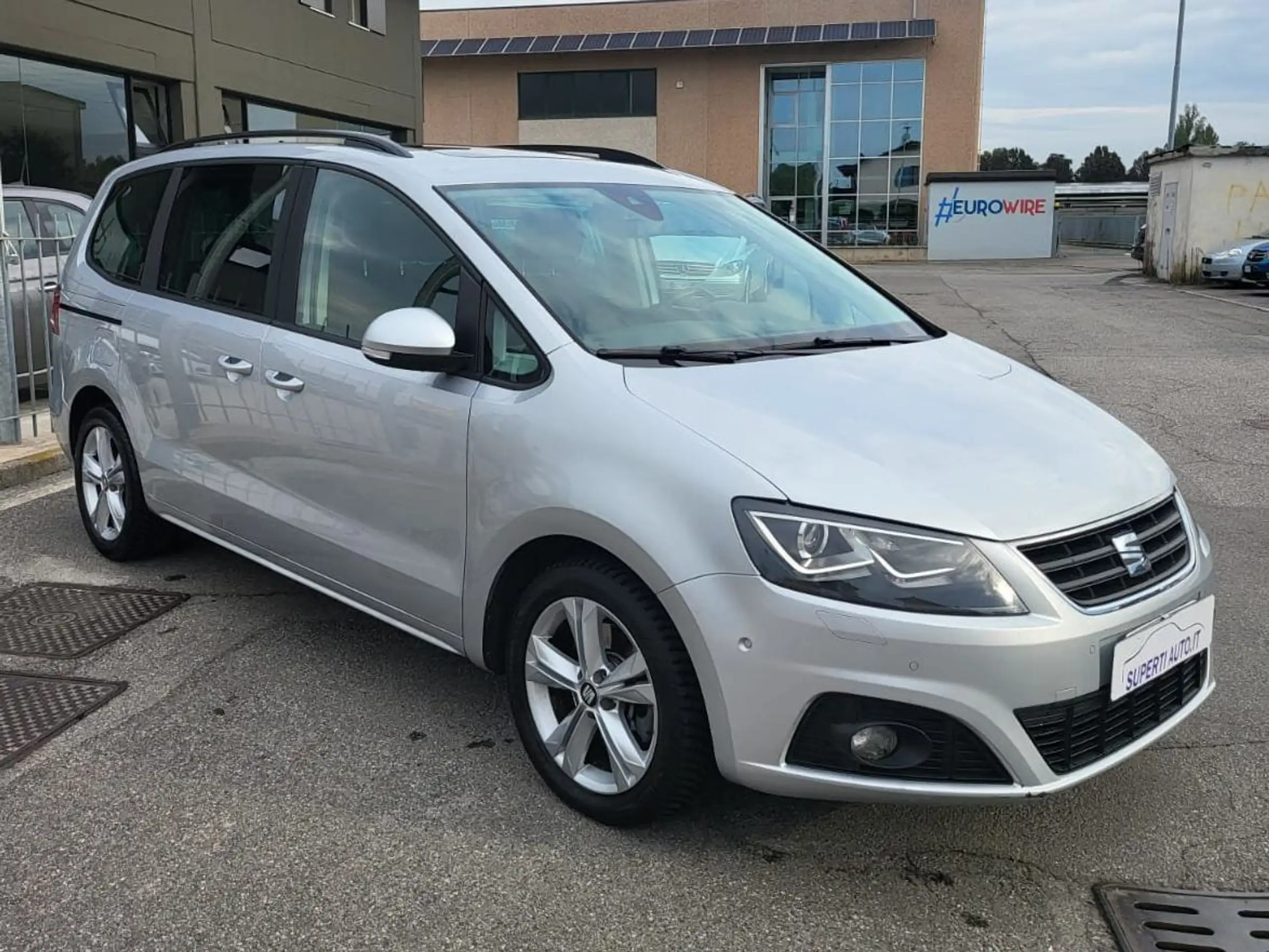 SEAT - Alhambra