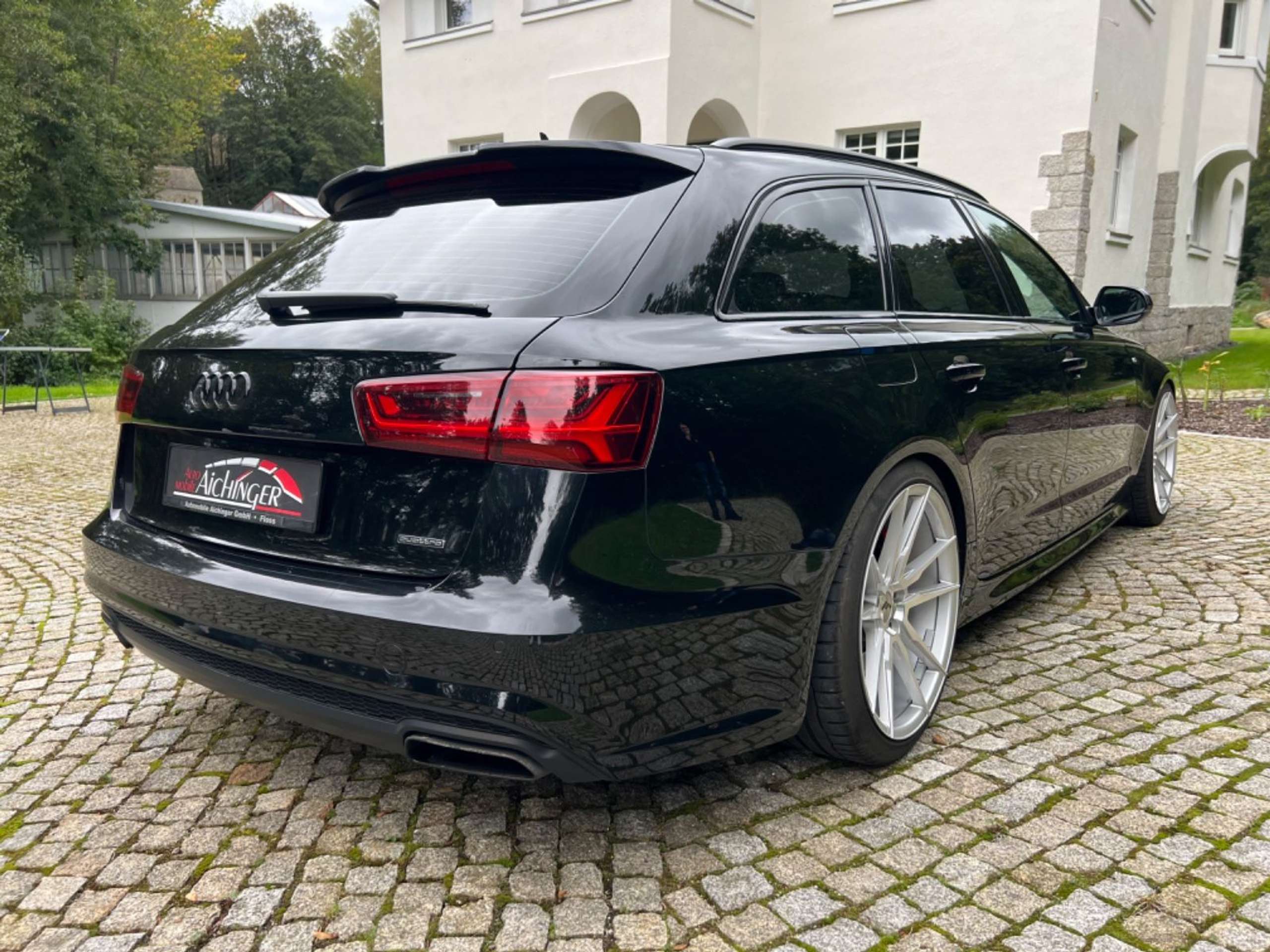 Audi - A6