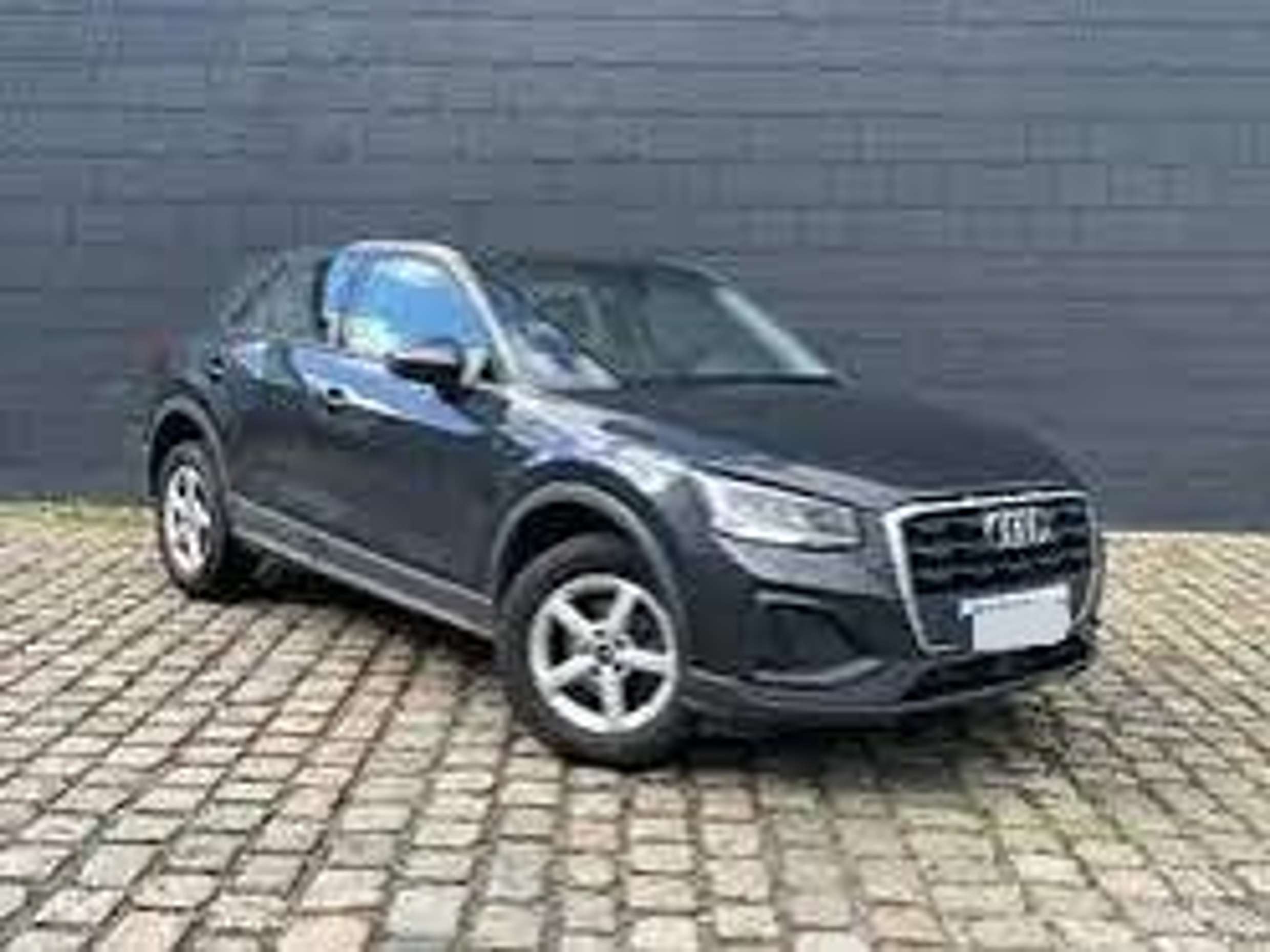 Audi - Q2