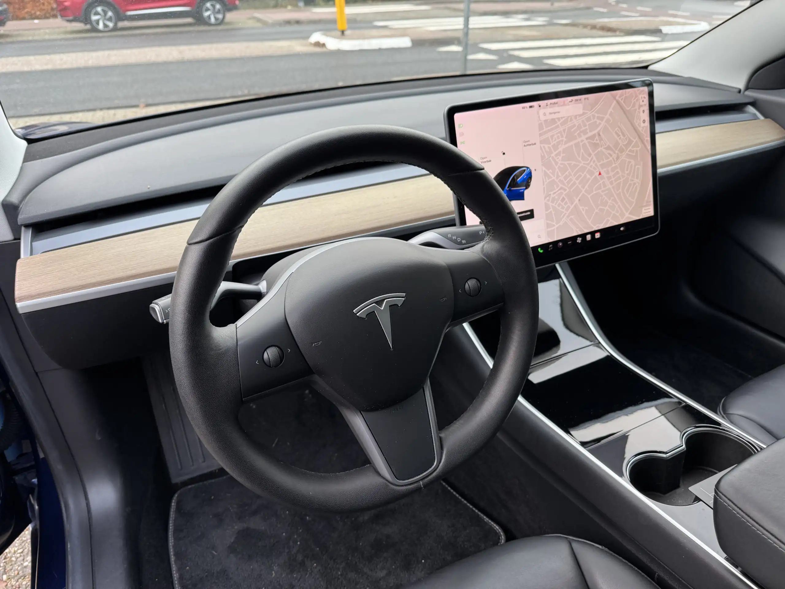 Tesla - Model 3