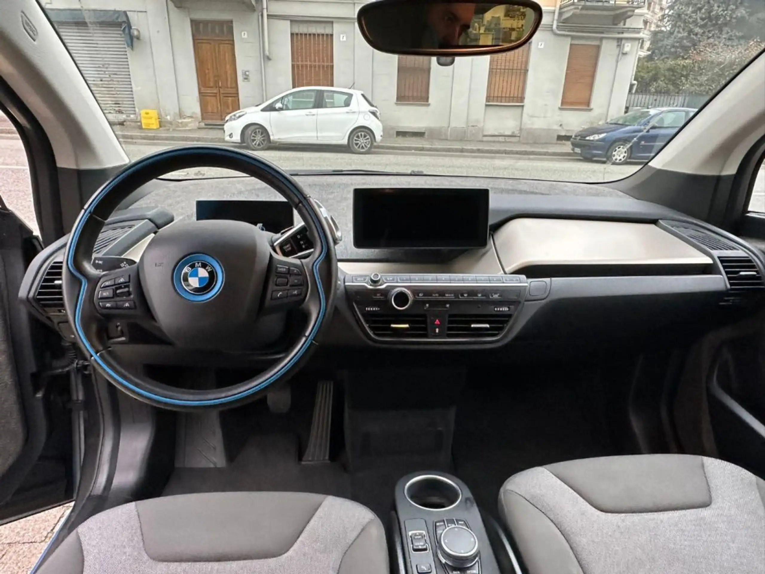 BMW - i3